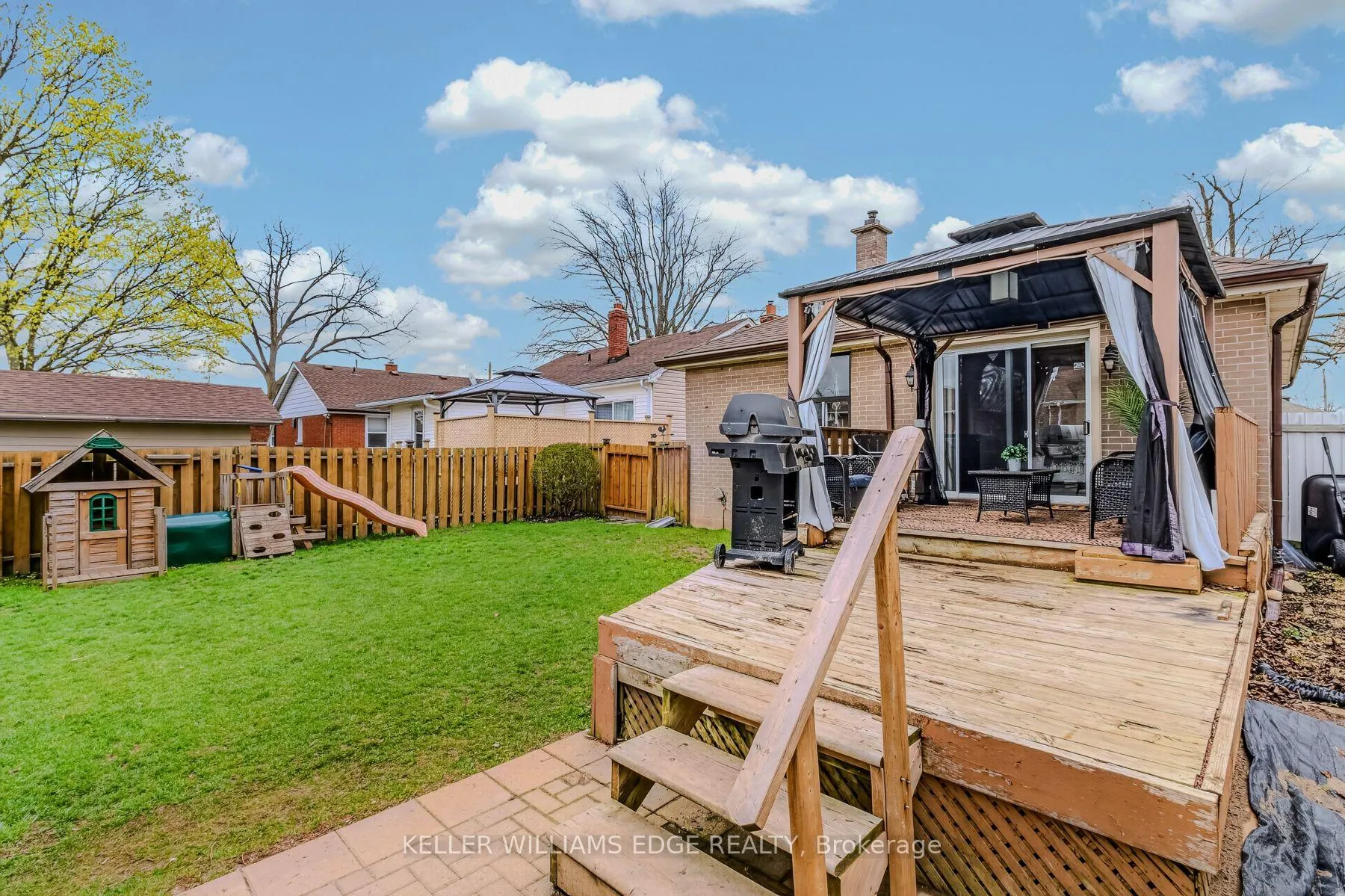 Photo 9 of 91 Ninth Avenue, Brantford — HOMEH