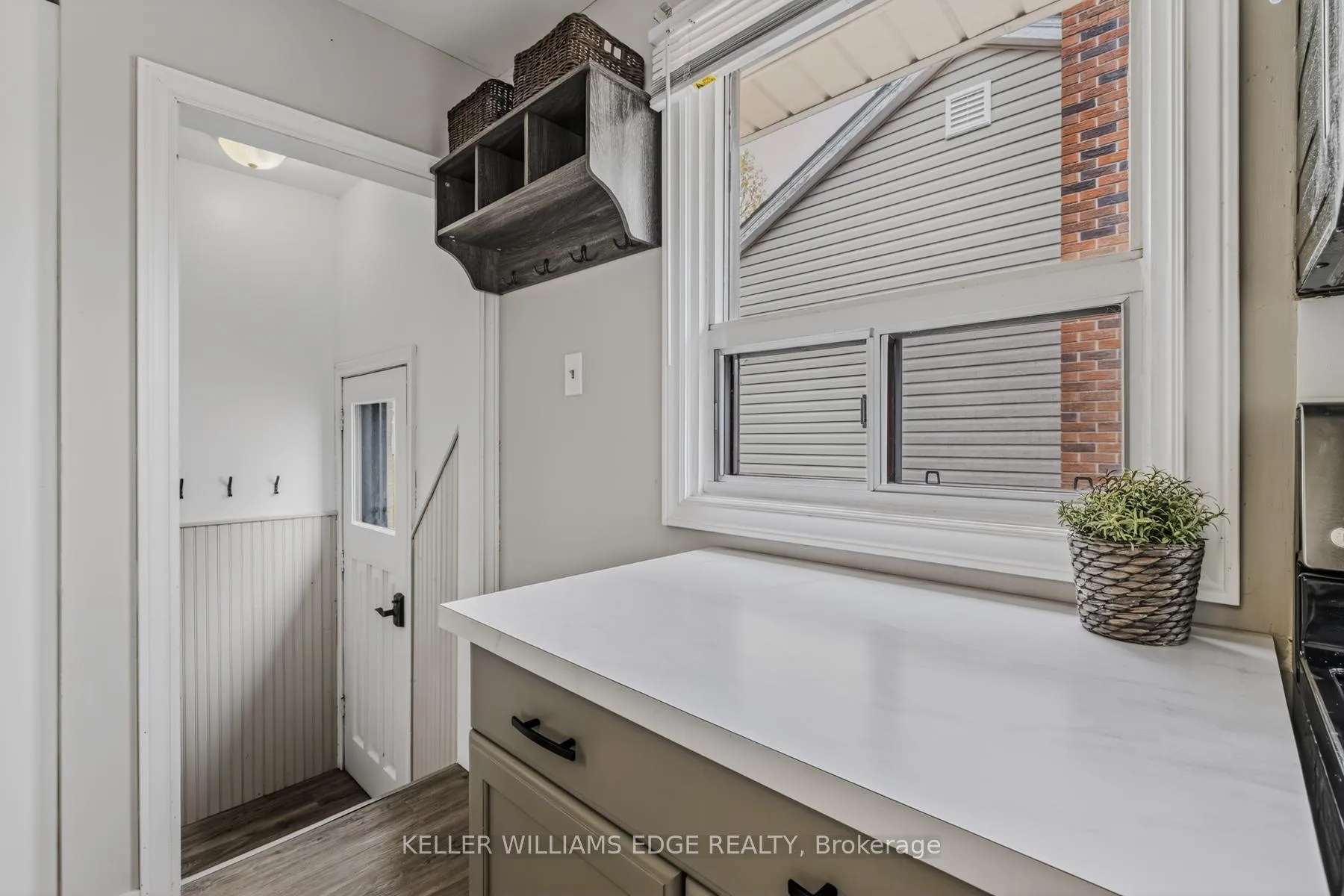 Photo 25 of 91 Ninth Avenue, Brantford — HOMEH