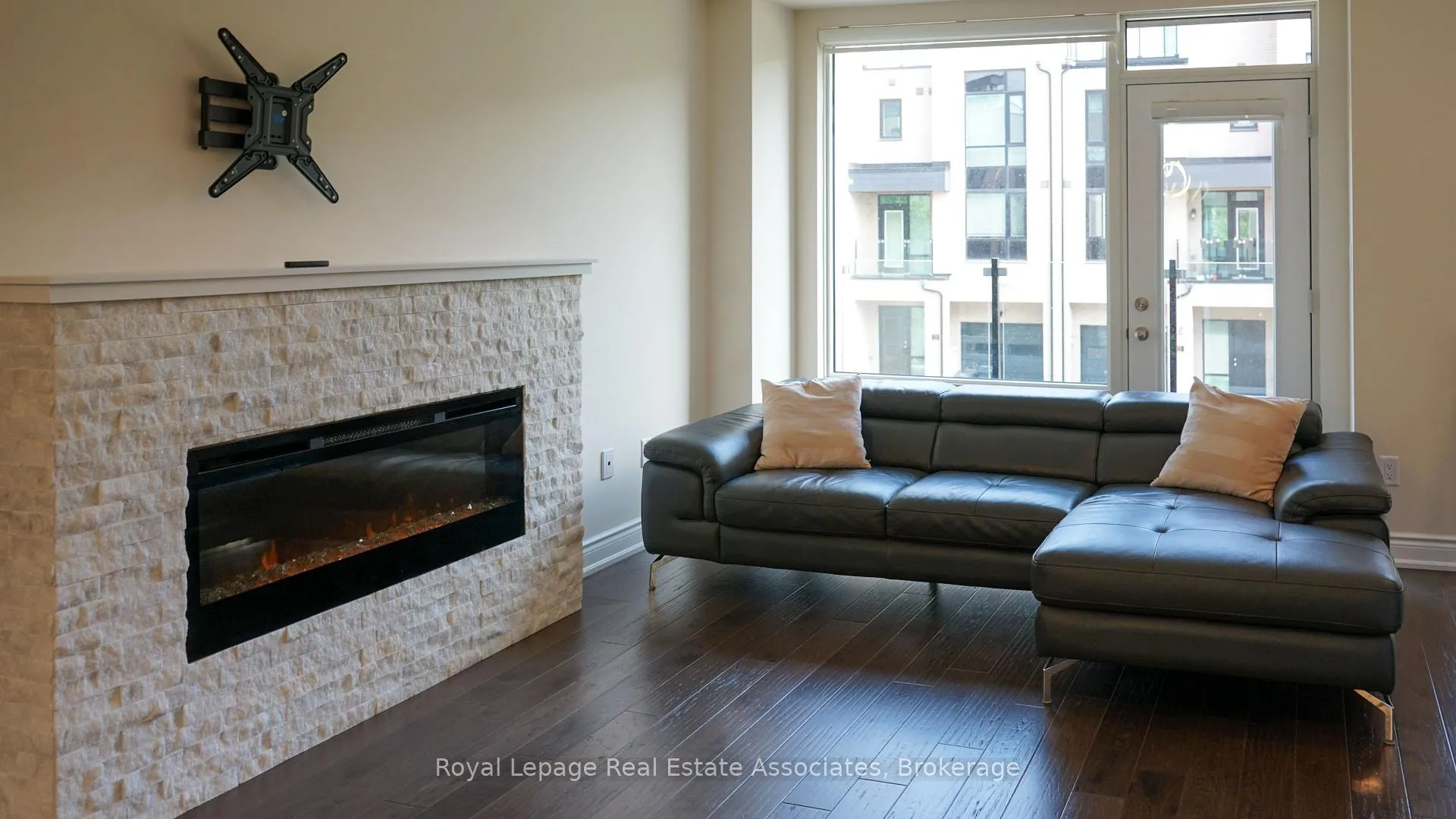 Photo 1 of 72 Pony Farm Drive, Etobicoke, Willowridge-Martingrove-Richview — HOMEH