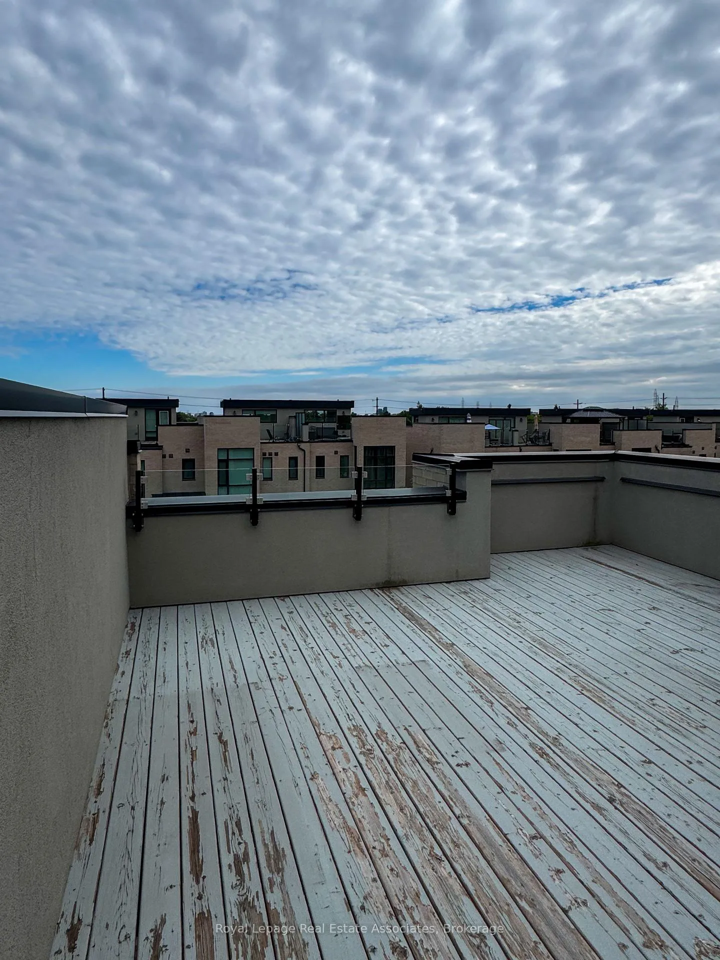 Photo 10 of 72 Pony Farm Drive, Etobicoke, Willowridge-Martingrove-Richview — HOMEH