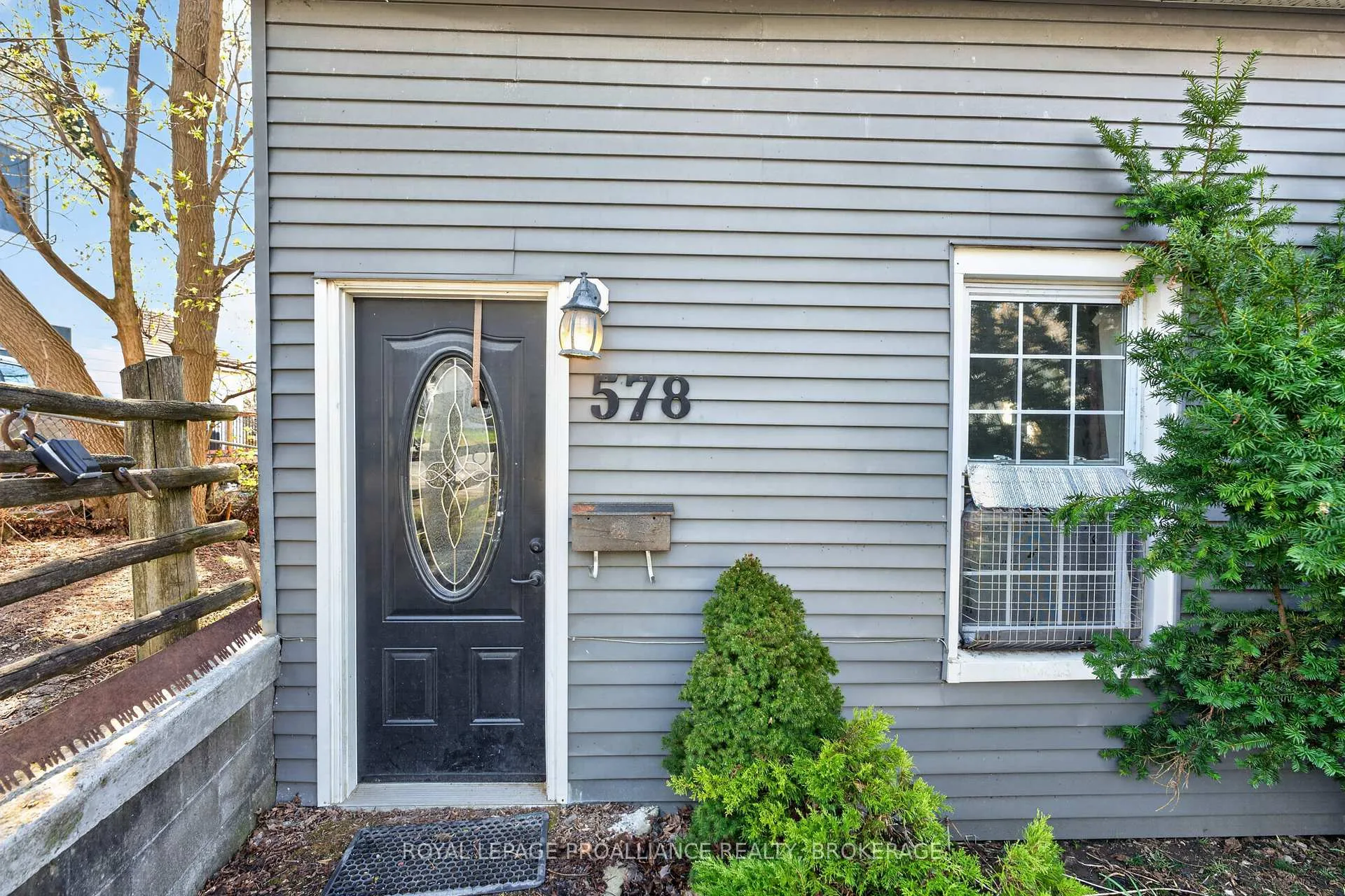 Photo 3 of 578 Union Street, Kingston, Central City West — HOMEH