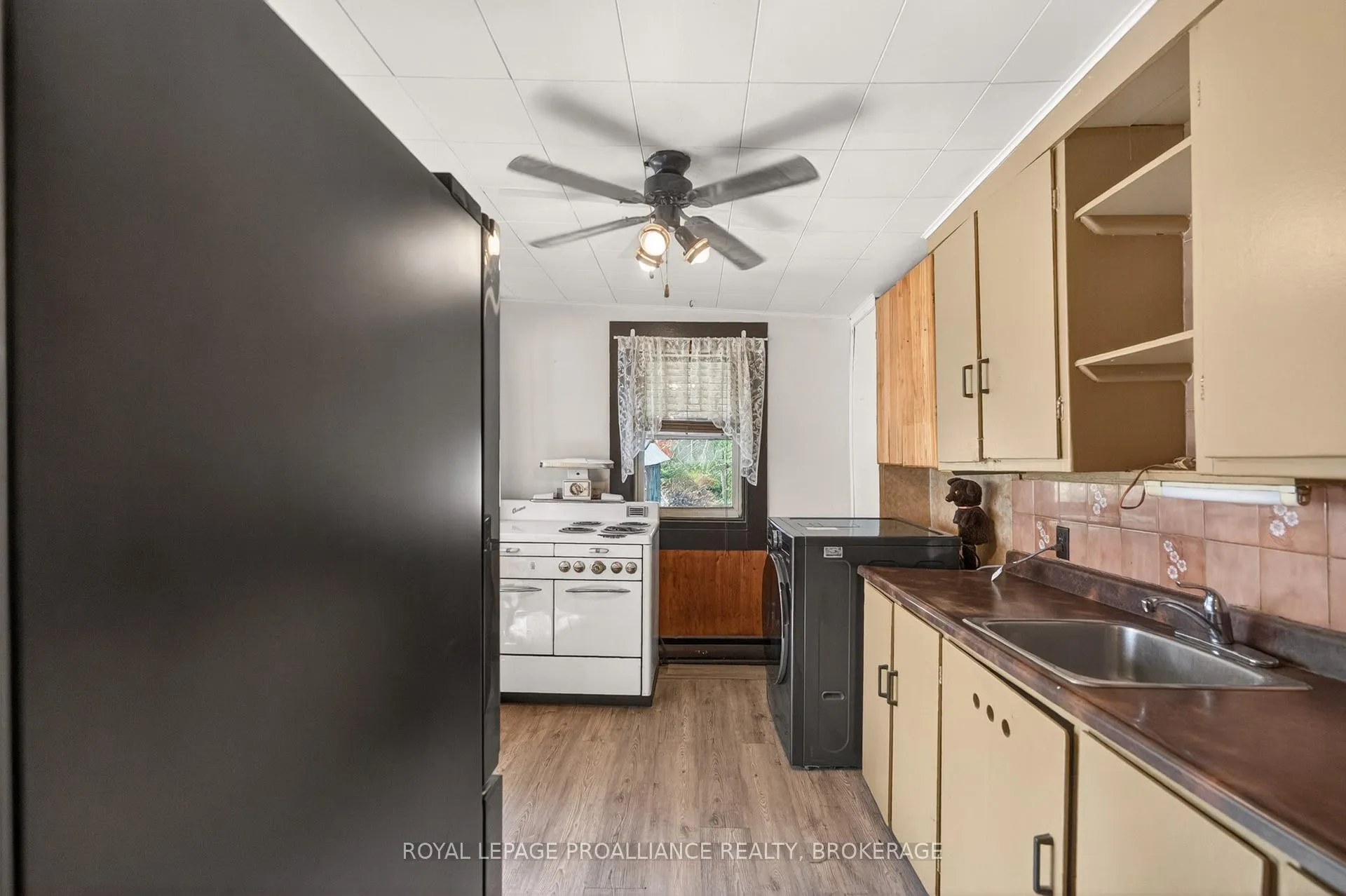 Photo 13 of 578 Union Street, Kingston, Central City West — HOMEH