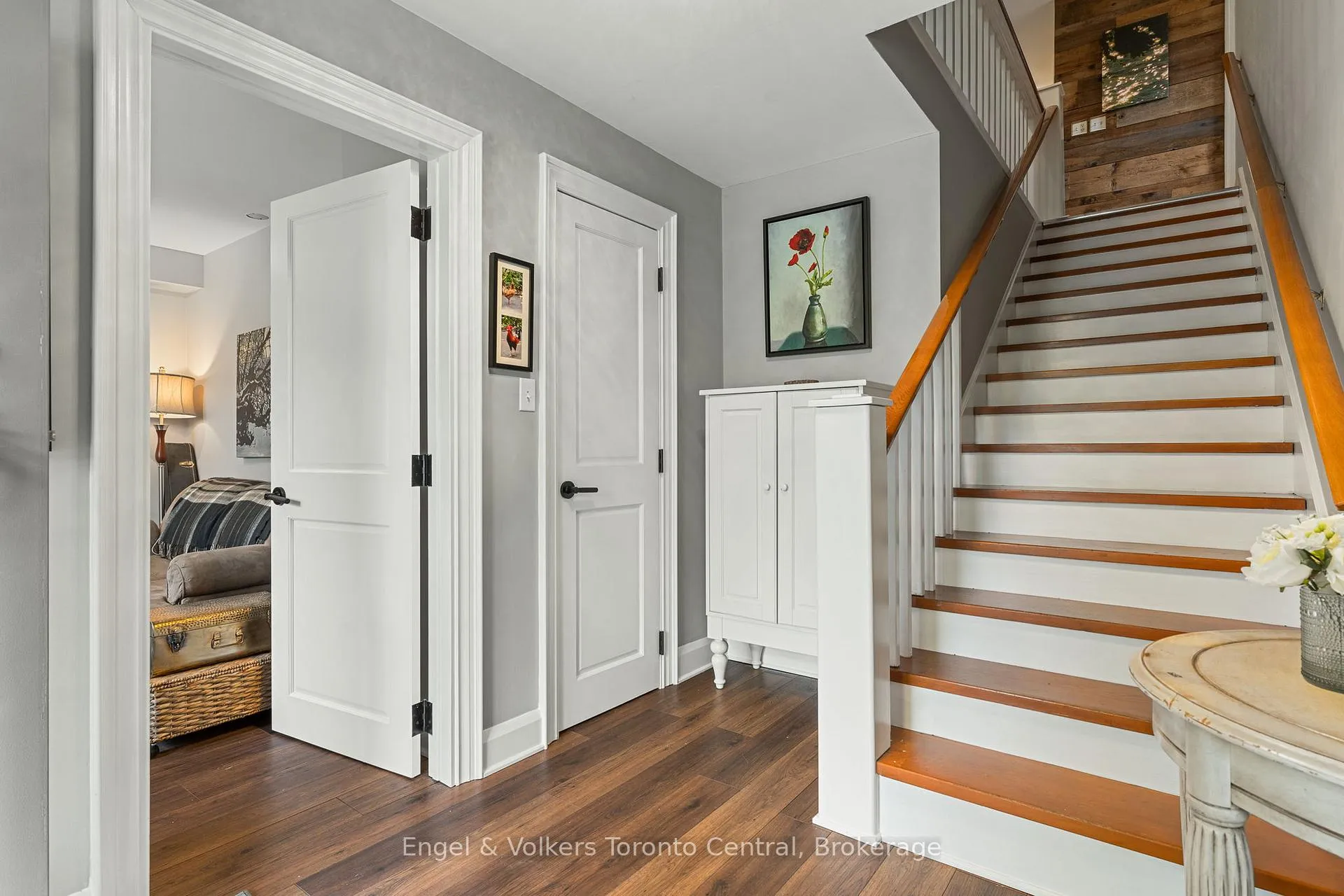 Photo 3 of 215588 Concession 4, Chatsworth — HOMEH