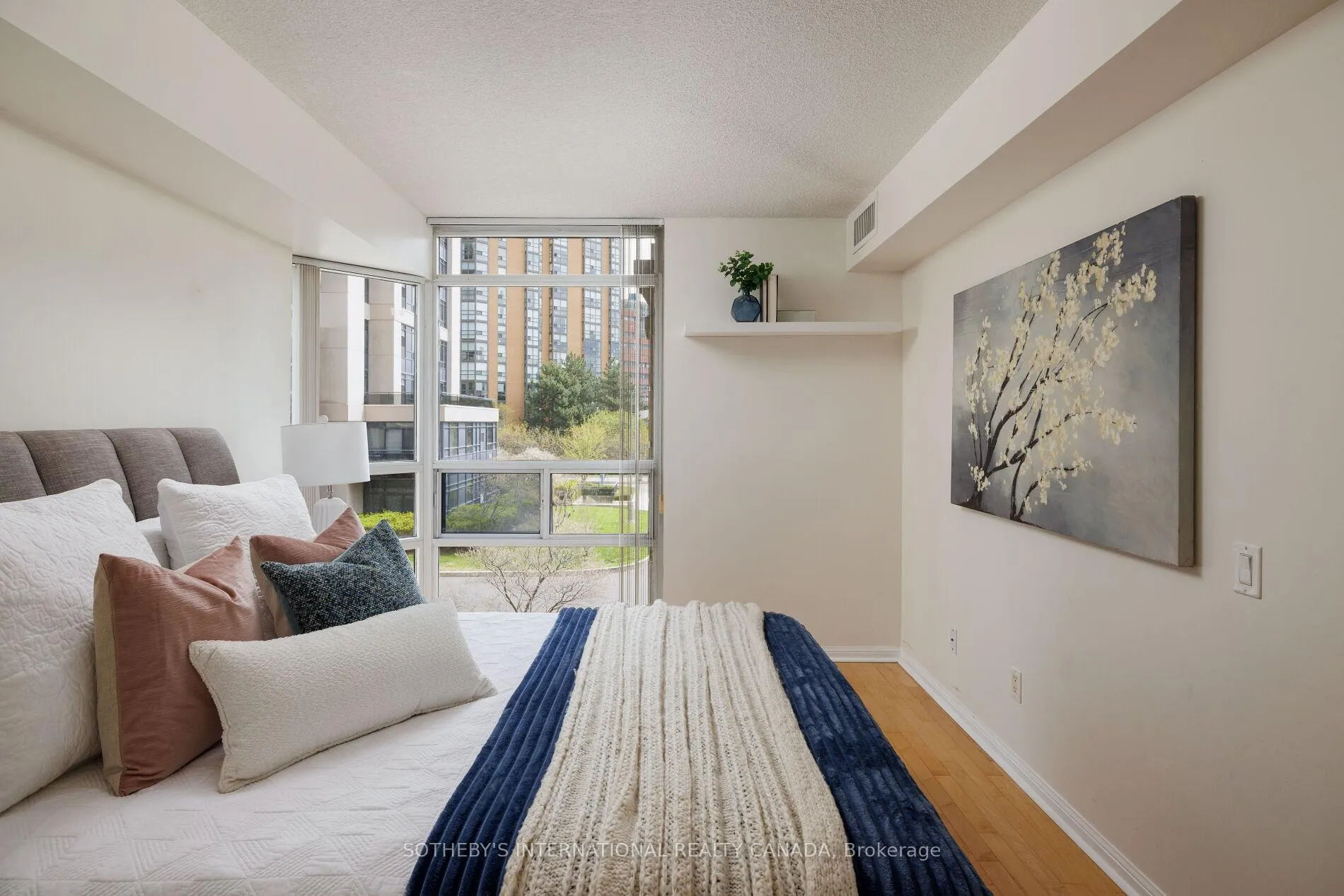 Photo 22 of Unit 201, 153 Beecroft Road, North York, Lansing-Westgate — HOMEH
