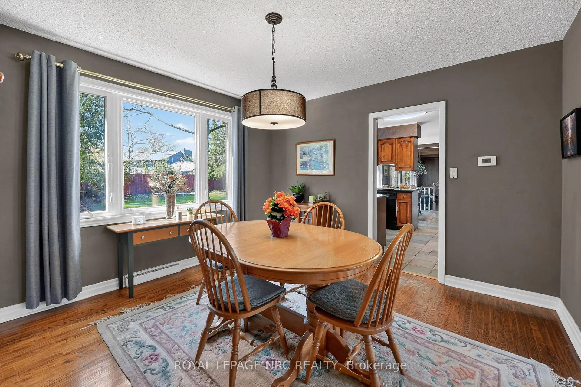 Photo 9 of 10 Briarfield Crescent, St. Catharines, Glendale/Glenridge — HOMEH