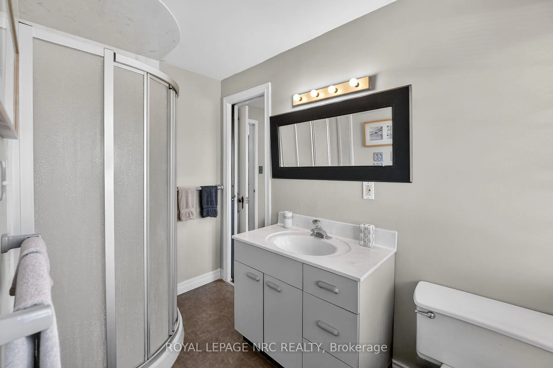 Photo 25 of 10 Briarfield Crescent, St. Catharines, Glendale/Glenridge — HOMEH