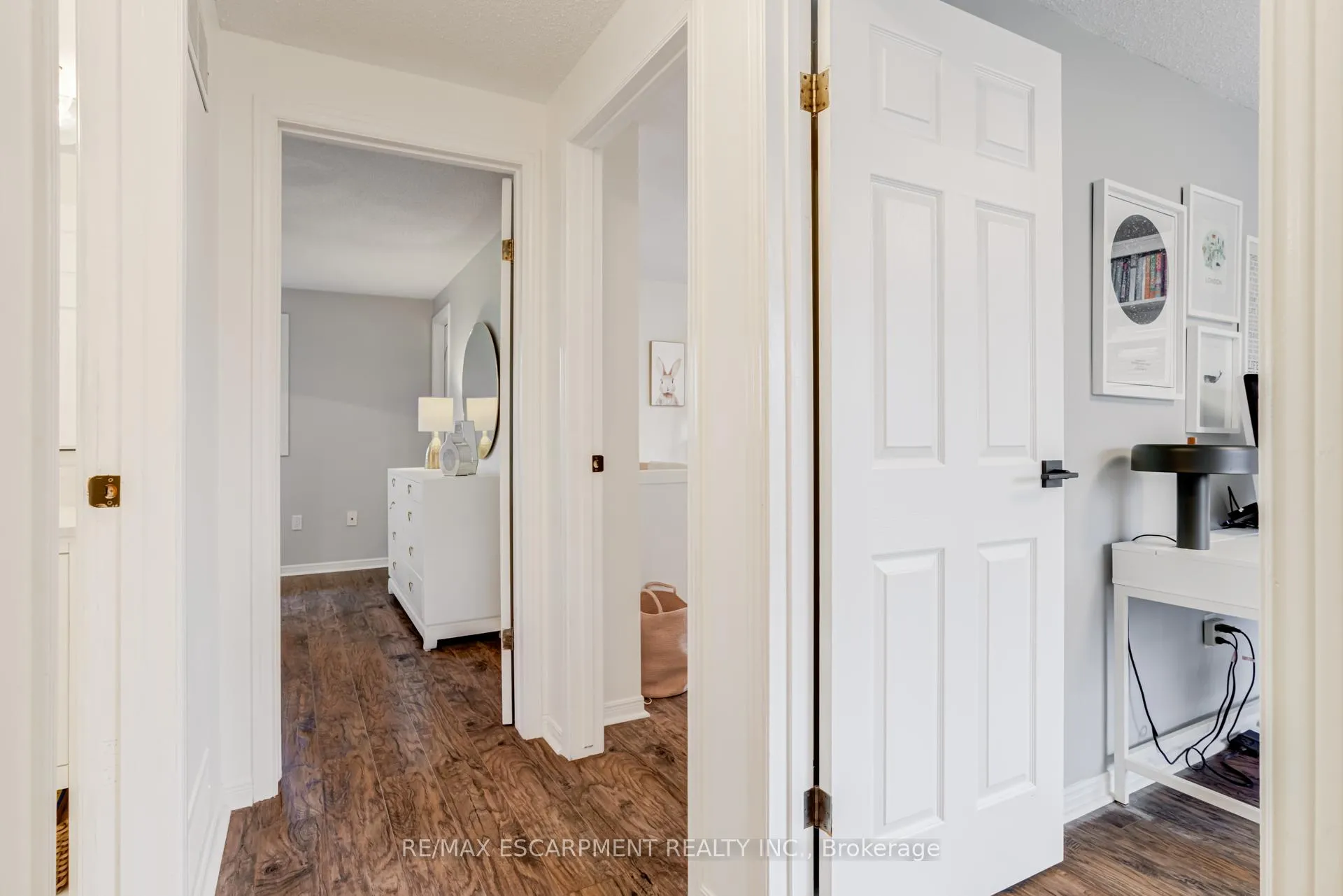 Photo 19 of 1527 Riley Avenue, Burlington, Palmer — HOMEH