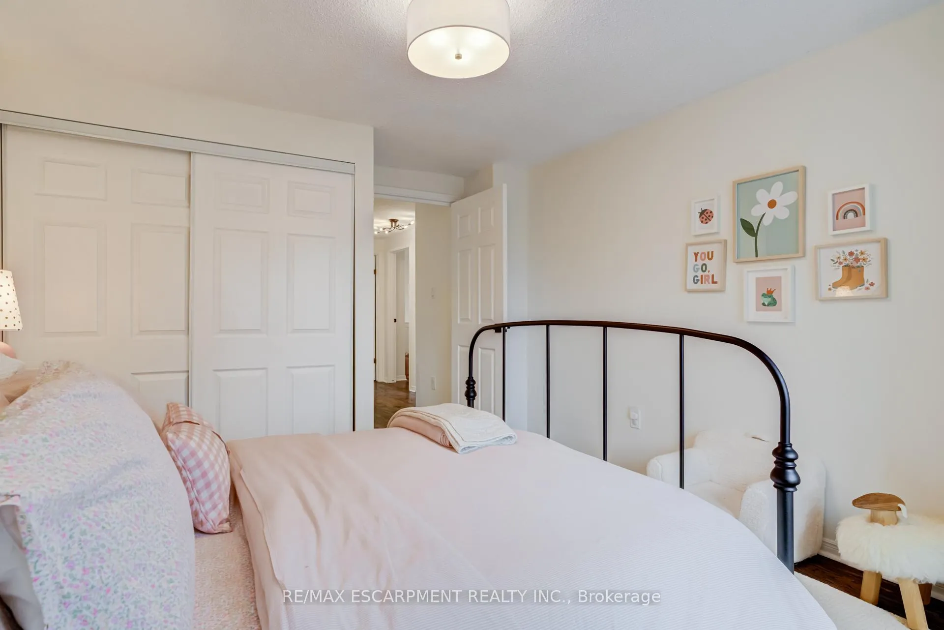 Photo 24 of 1527 Riley Avenue, Burlington, Palmer — HOMEH