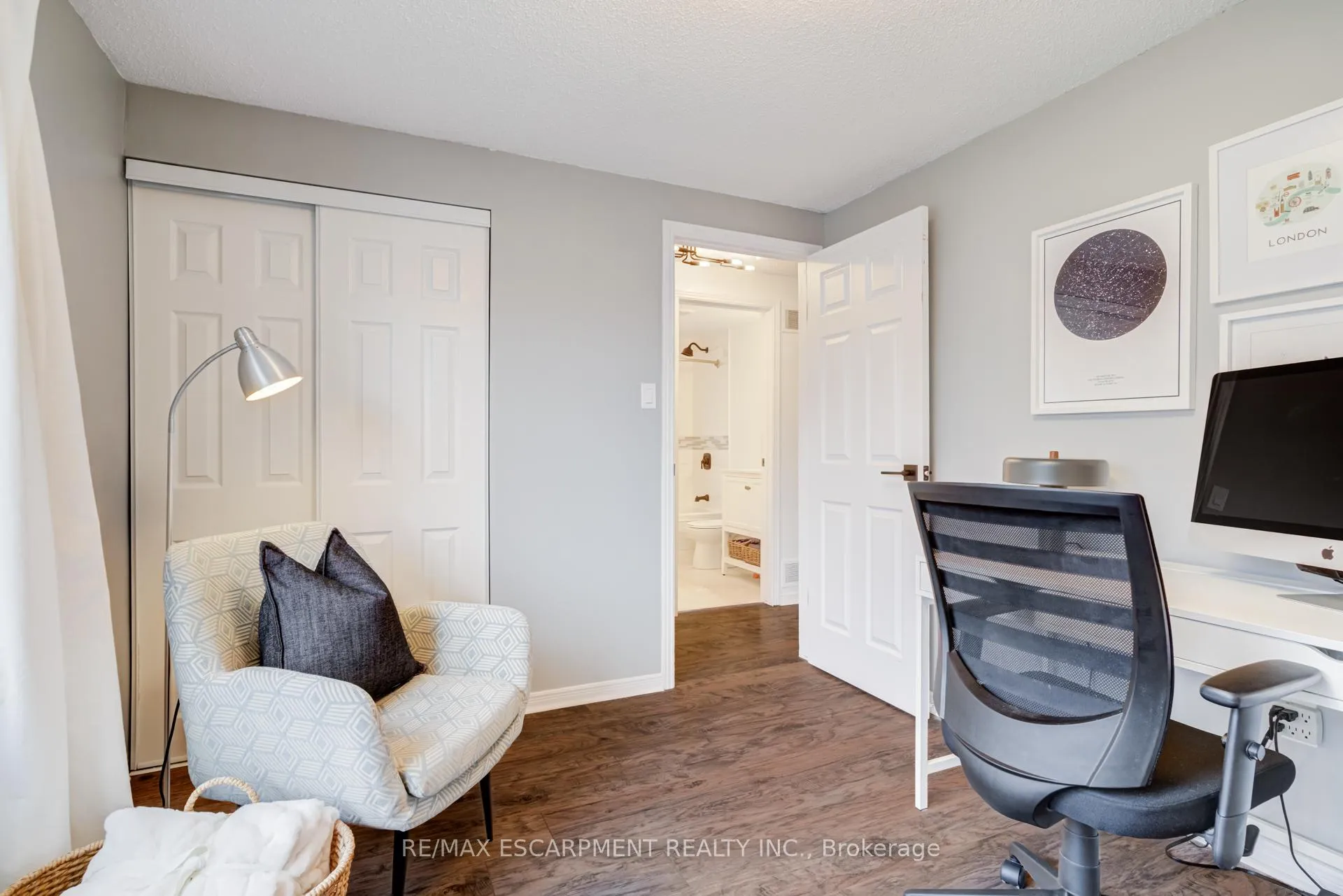 Photo 26 of 1527 Riley Avenue, Burlington, Palmer — HOMEH