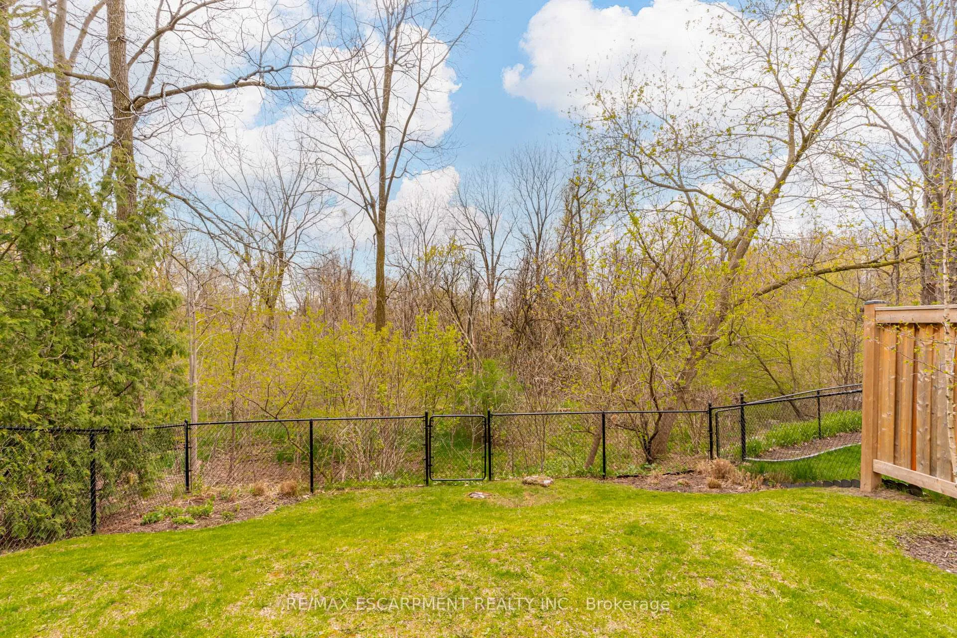 Photo 42 of 1527 Riley Avenue, Burlington, Palmer — HOMEH