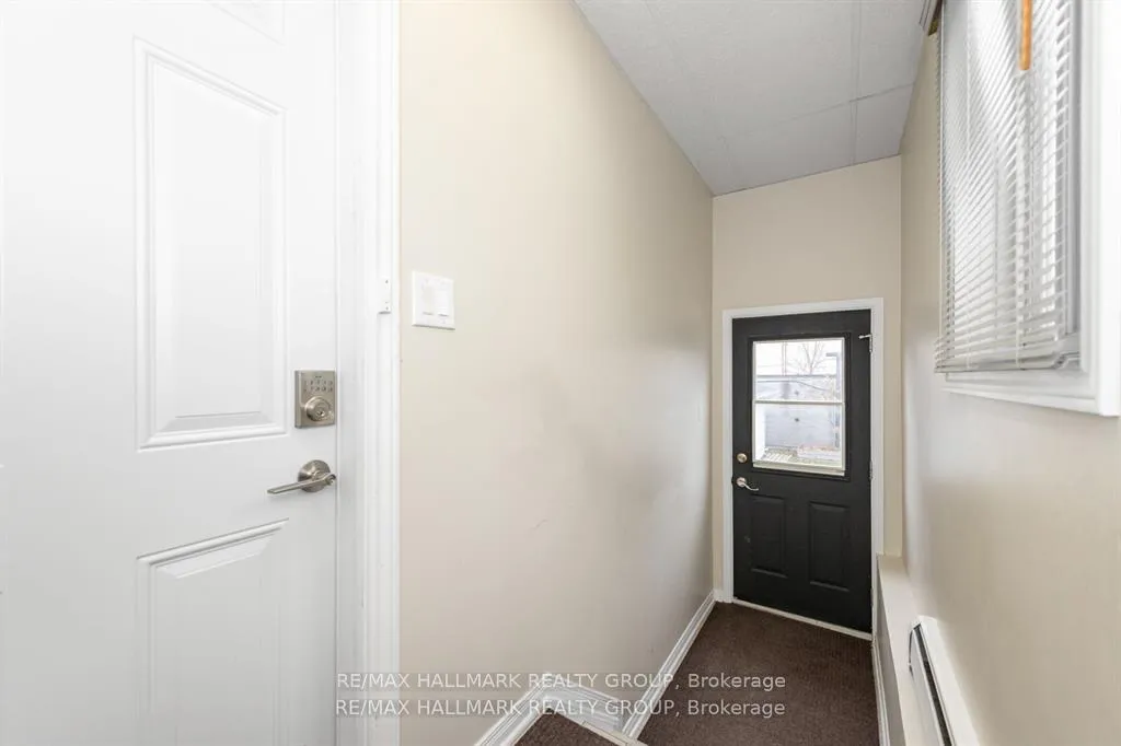 Photo 20 of 324 Montfort Street, Ottawa, Vanier — HOMEH