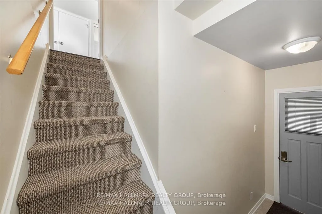 Photo 21 of 324 Montfort Street, Ottawa, Vanier — HOMEH