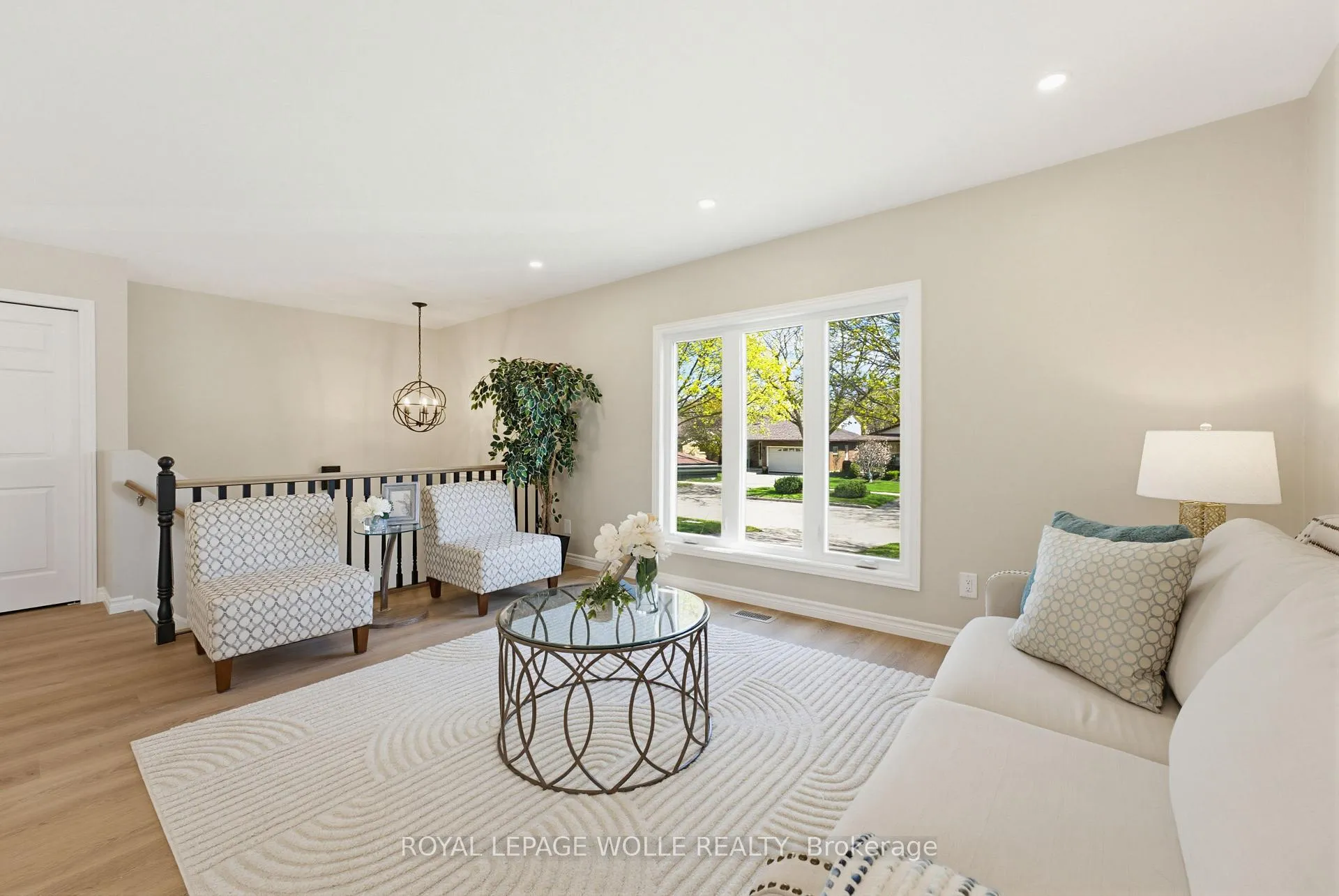 Photo 7 of 99 Oakhurst Crescent, Waterloo — HOMEH