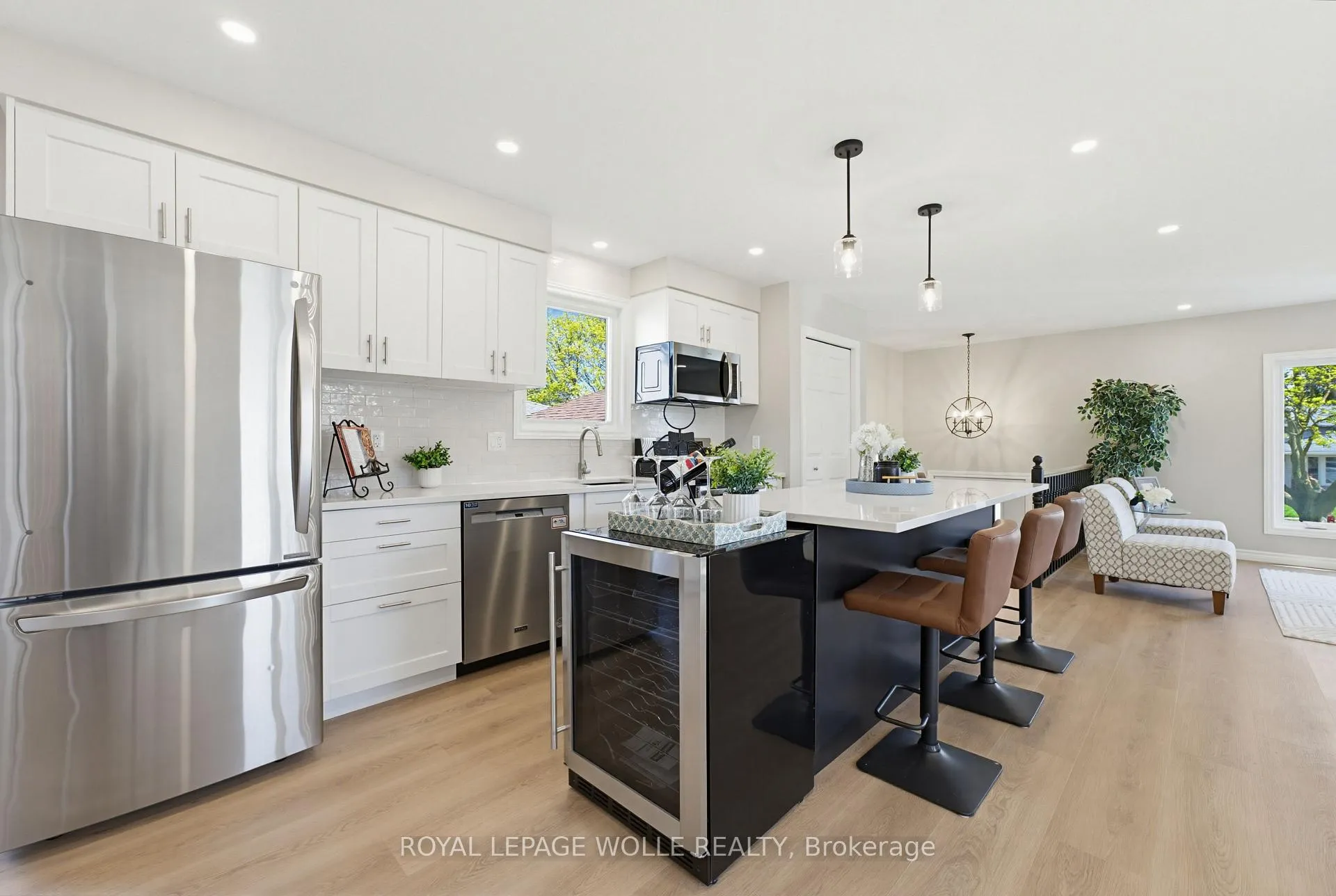 Photo 11 of 99 Oakhurst Crescent, Waterloo — HOMEH