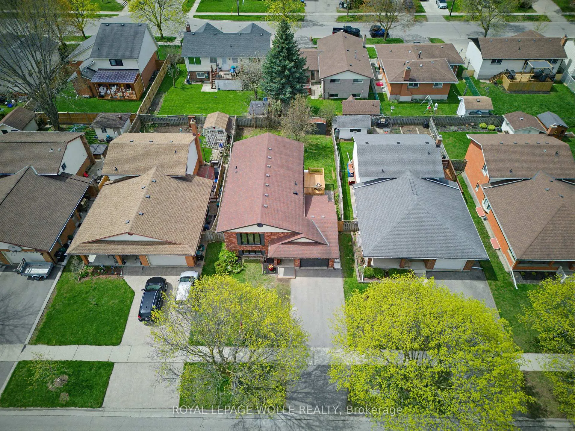Photo 33 of 99 Oakhurst Crescent, Waterloo — HOMEH