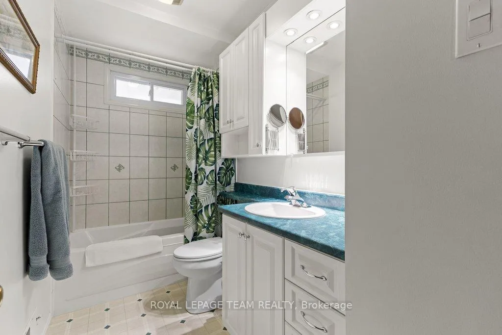 Photo 11 of 2368 Ogilvie Road, Ottawa, Beacon Hill North — HOMEH