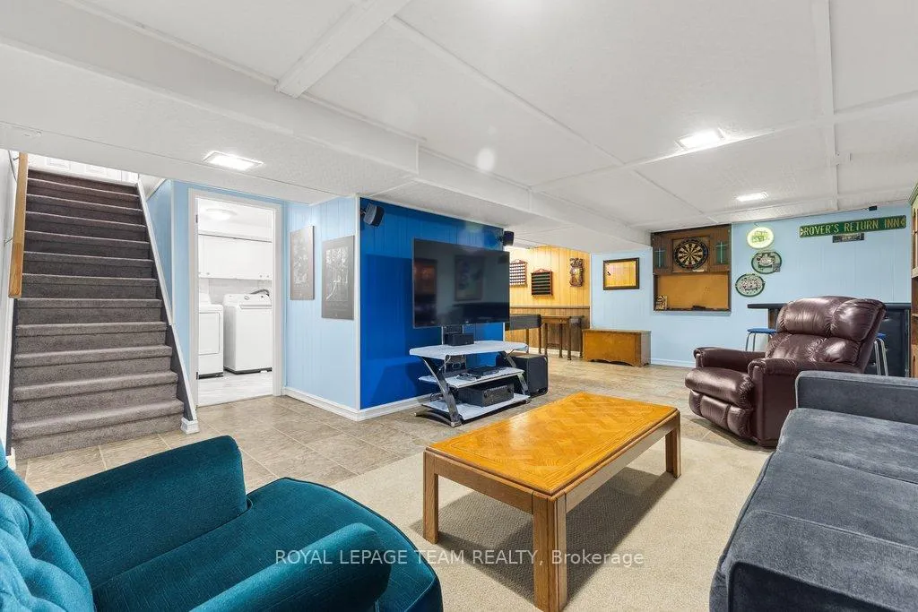Photo 17 of 2368 Ogilvie Road, Ottawa, Beacon Hill North — HOMEH