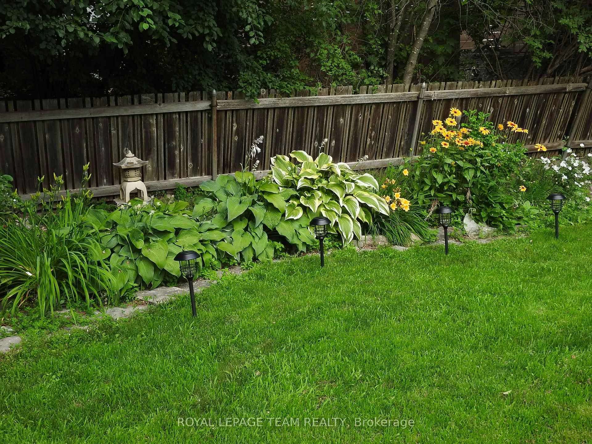 Photo 31 of 2368 Ogilvie Road, Ottawa, Beacon Hill North — HOMEH