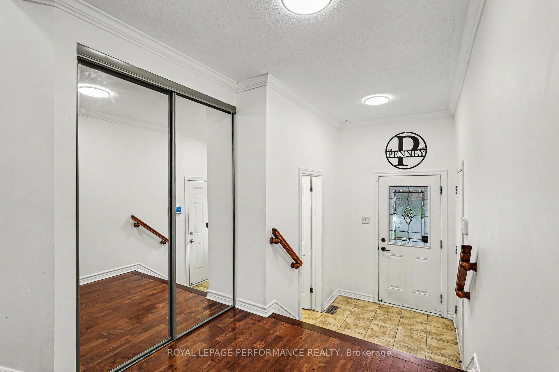 Photo 5 of 272 Branthaven Street, Ottawa, Avalon East — HOMEH