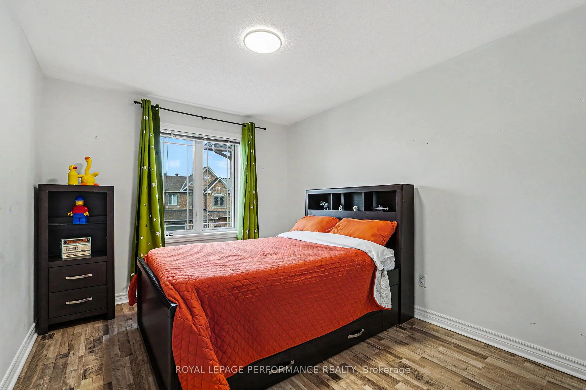 Photo 22 of 272 Branthaven Street, Ottawa, Avalon East — HOMEH