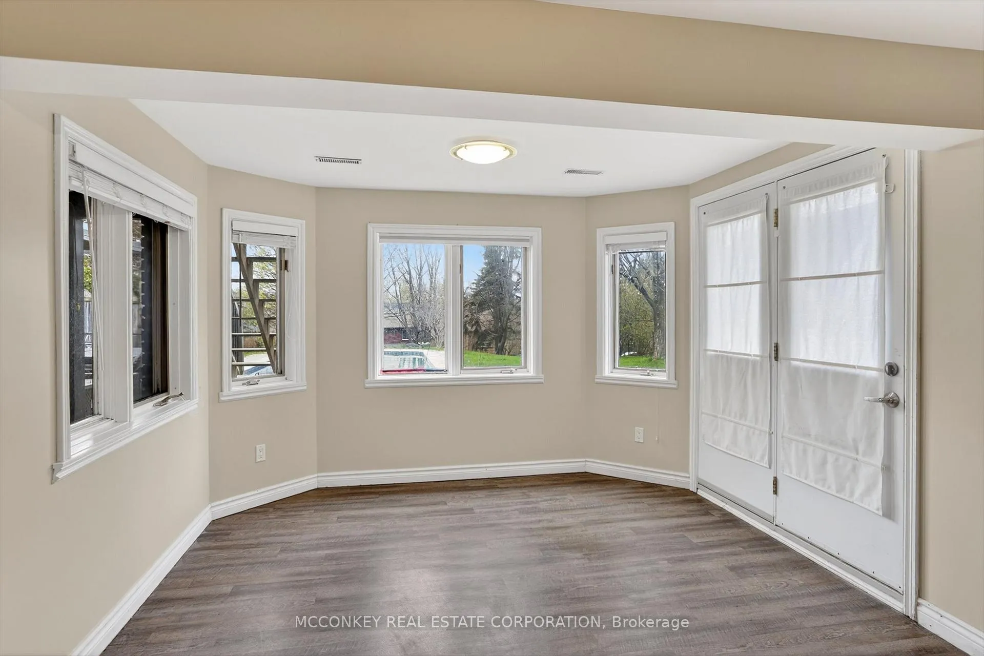 Photo 32 of 1814 Stratton Avenue, Peterborough, Otonabee Ward 1 — HOMEH