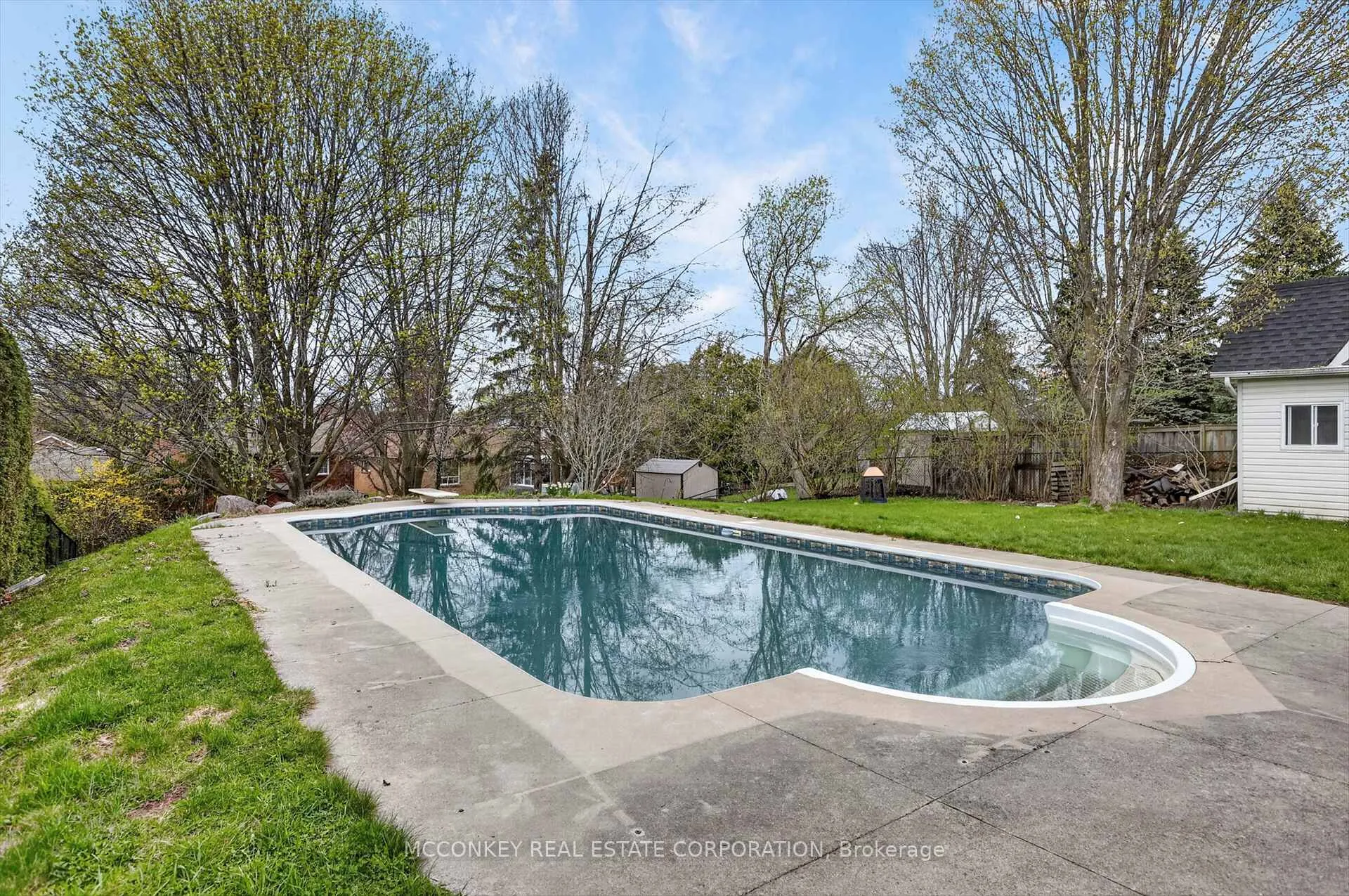 Photo 43 of 1814 Stratton Avenue, Peterborough, Otonabee Ward 1 — HOMEH