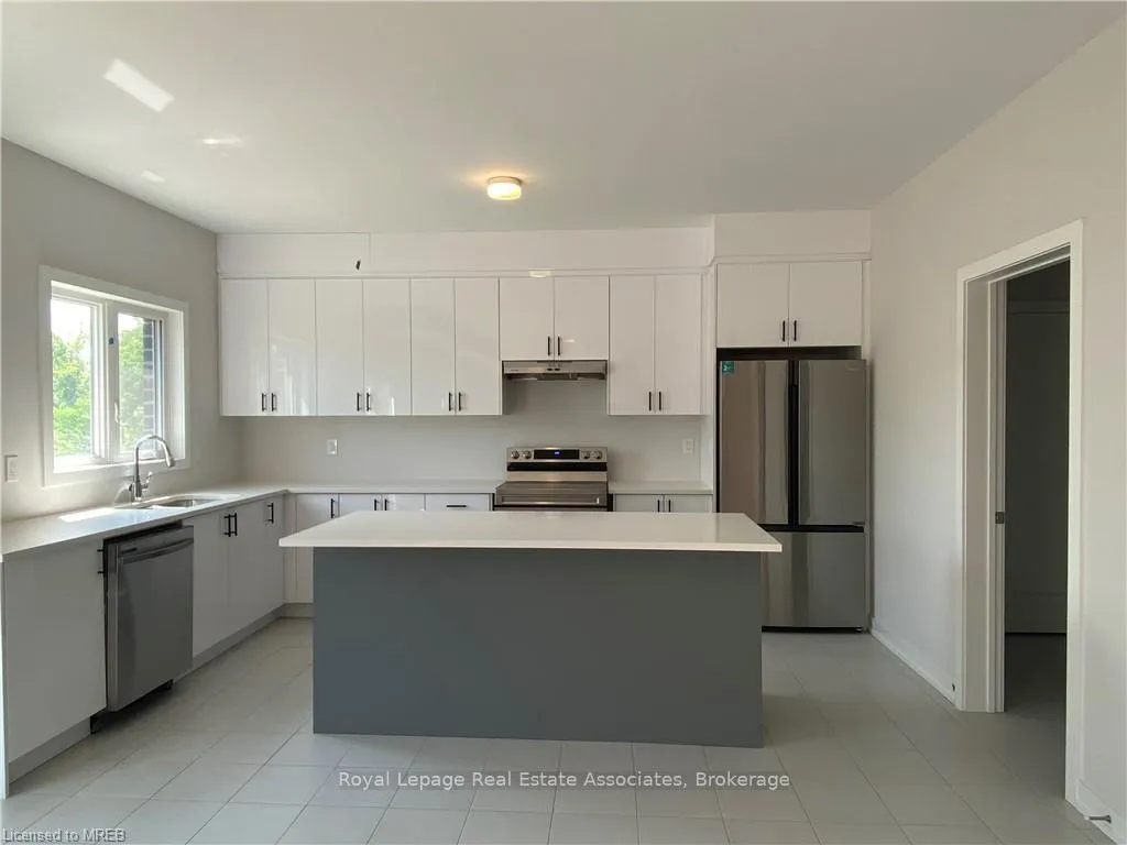 Photo 7 of 31 Butternut Drive, Norfolk, Simcoe — HOMEH