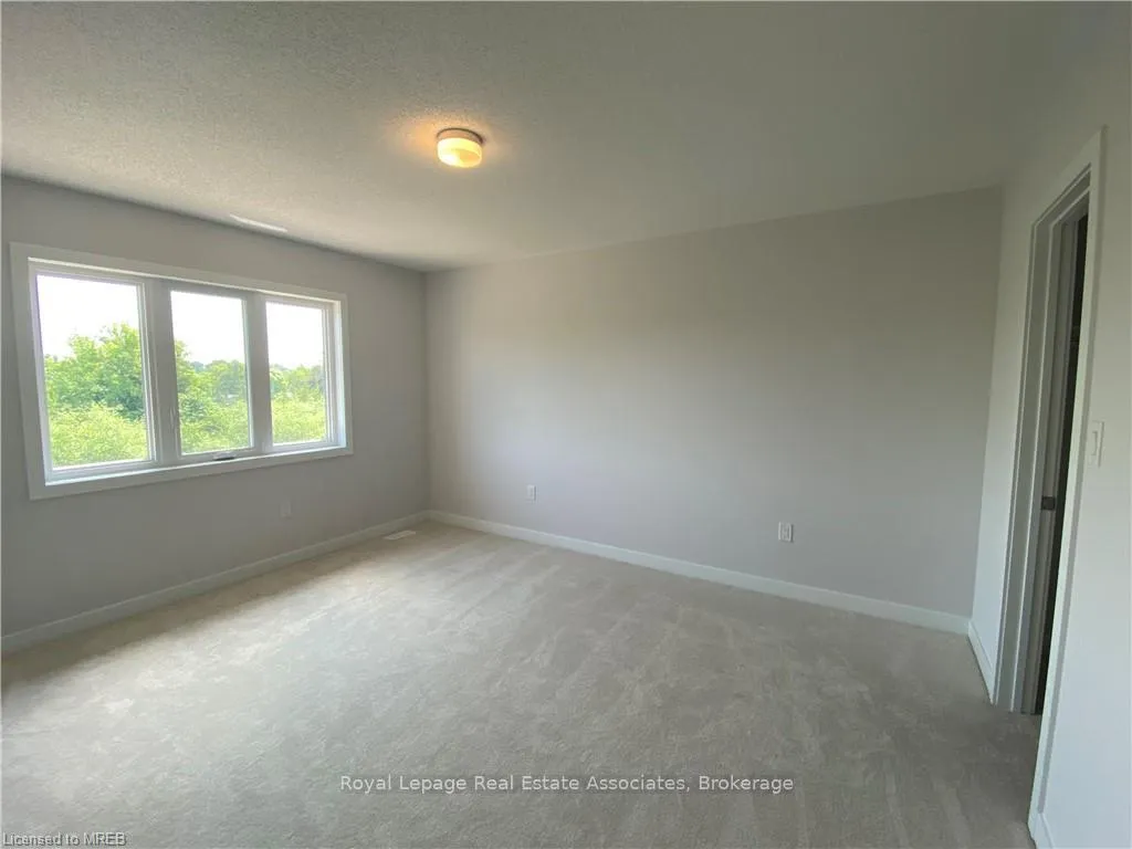 Photo 13 of 31 Butternut Drive, Norfolk, Simcoe — HOMEH