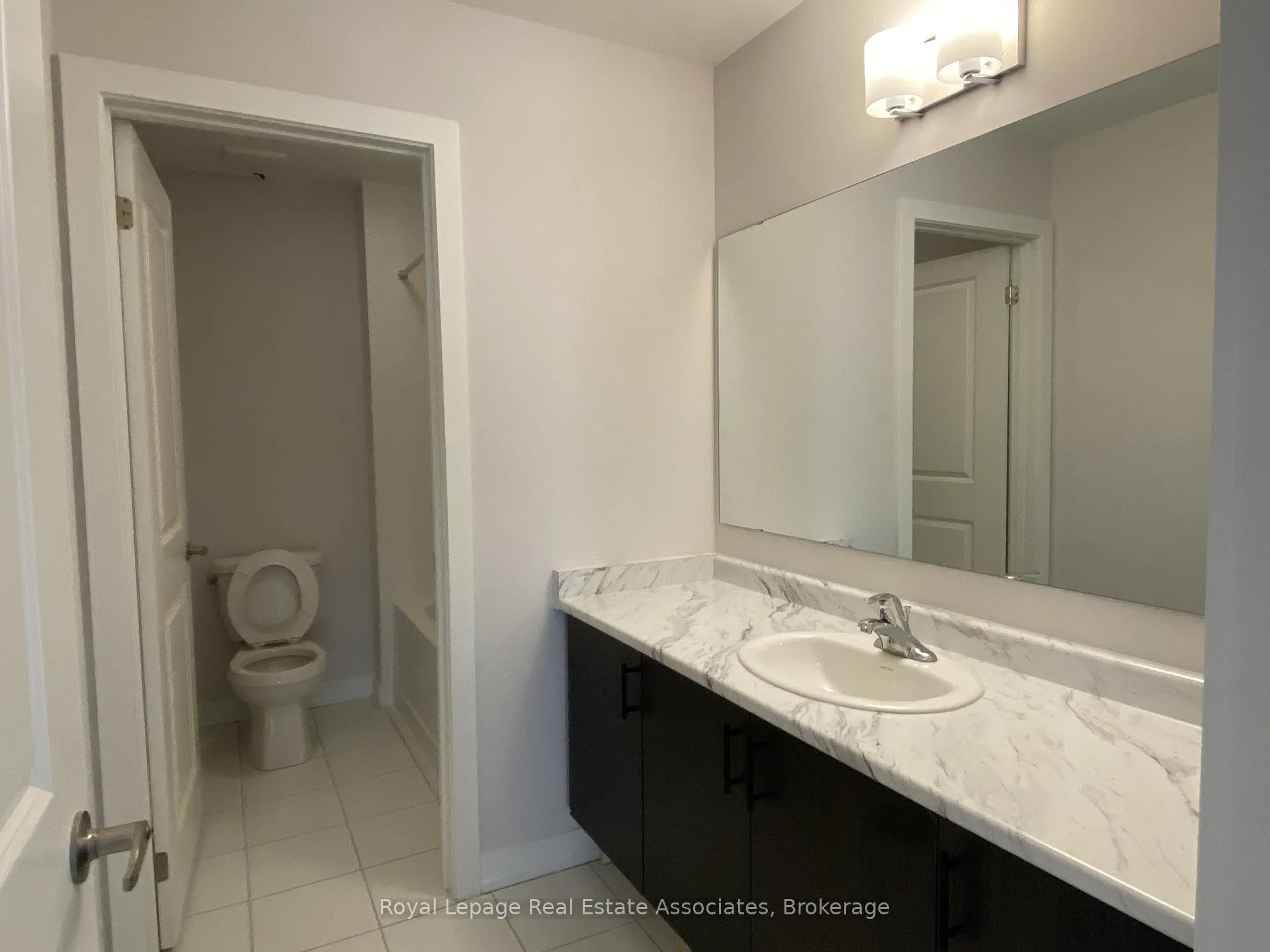 Photo 17 of 31 Butternut Drive, Norfolk, Simcoe — HOMEH
