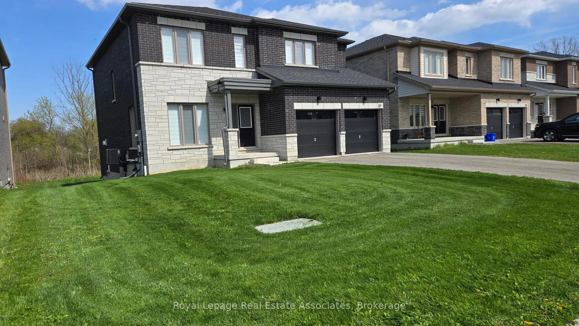 Photo 1 of 31 Butternut Drive, Norfolk, Simcoe — HOMEH