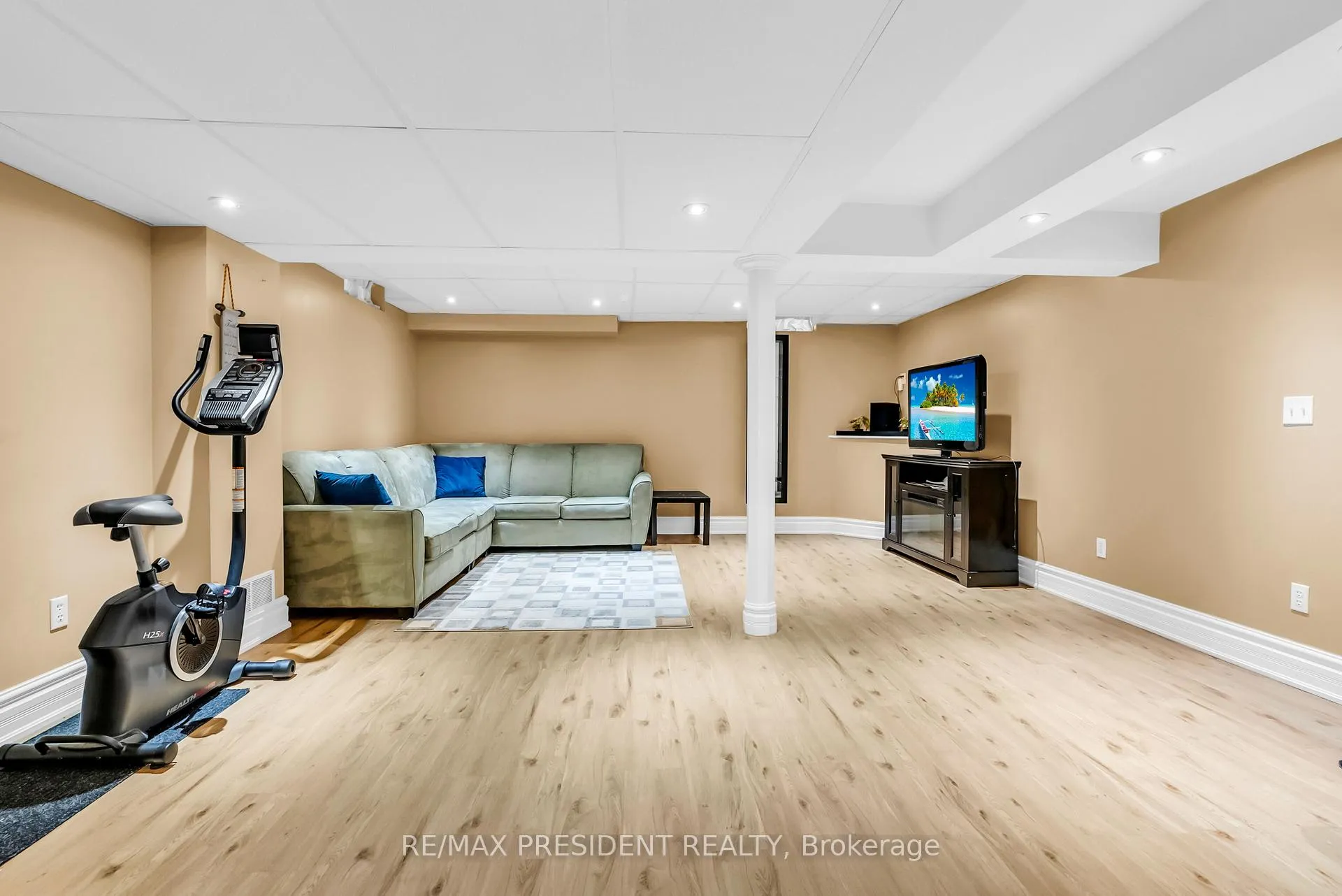 Photo 36 of 82 Tarquini Crescent, Caledon, Bolton West — HOMEH
