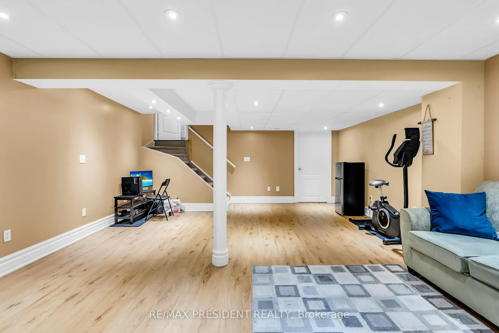 Photo 37 of 82 Tarquini Crescent, Caledon, Bolton West — HOMEH