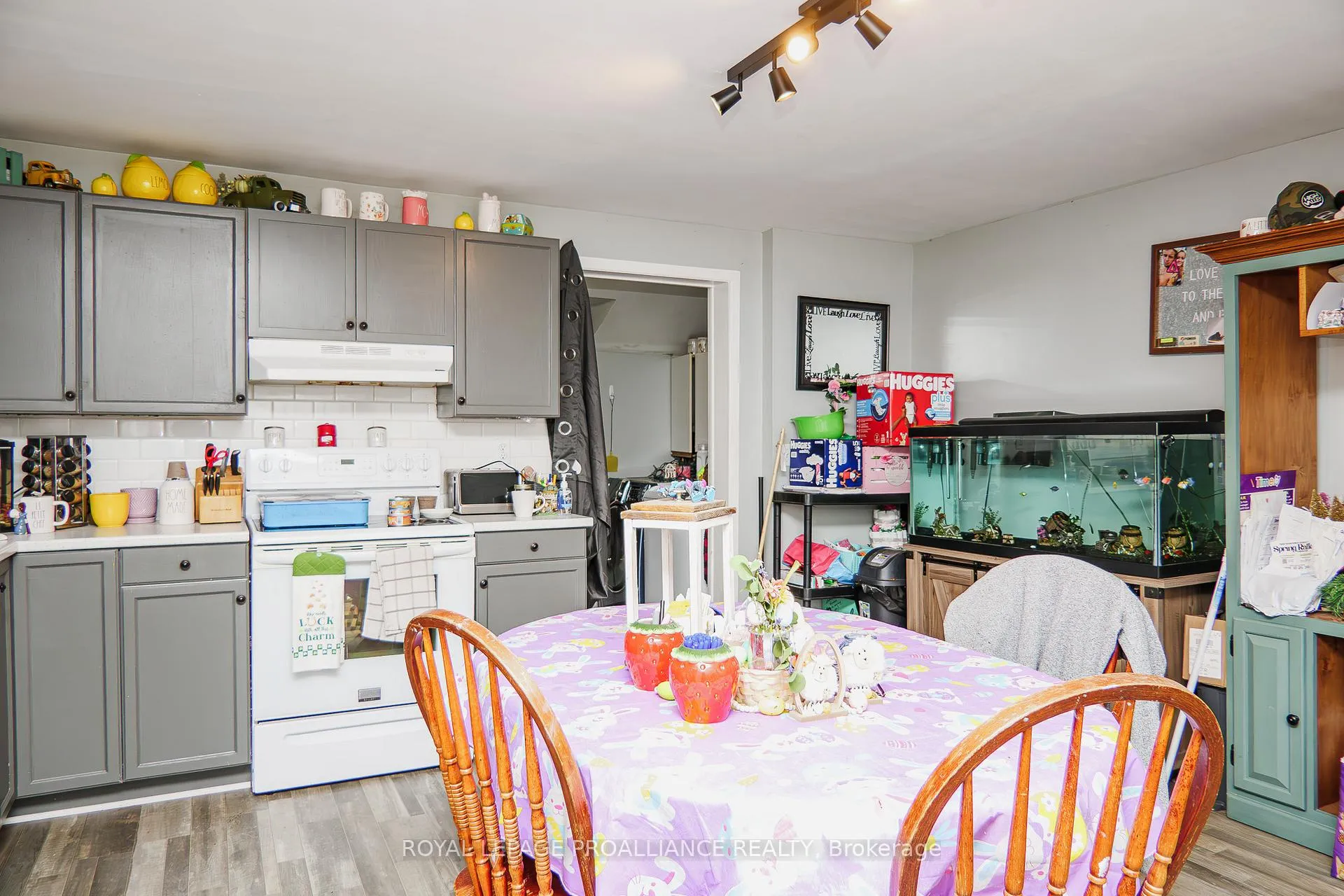 Photo 9 of 71 Canal Street, Quinte West, Trenton Ward — HOMEH
