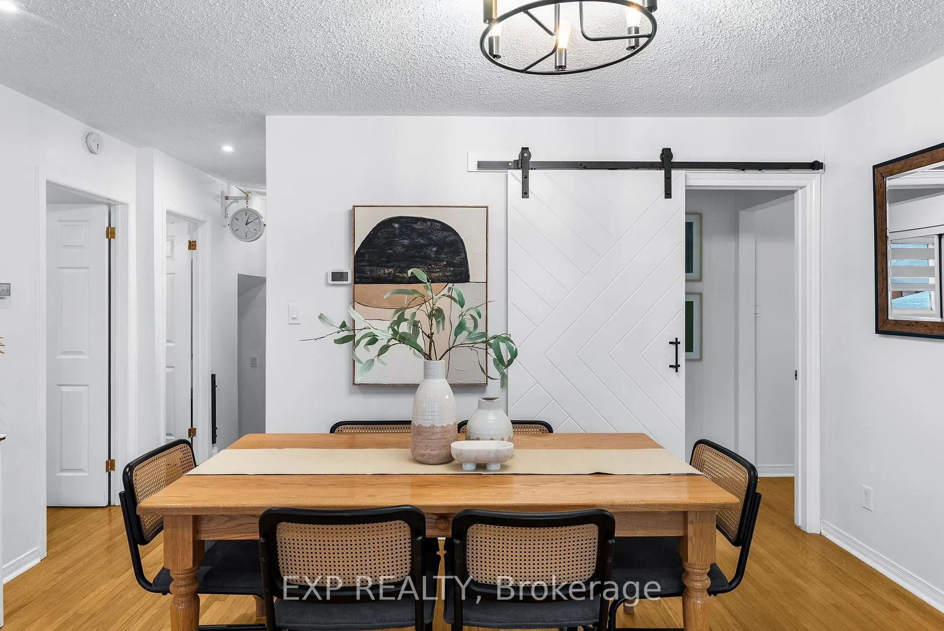 Photo 7 of 16 Lorne Street, Georgina, Sutton & Jackson's Point — HOMEH