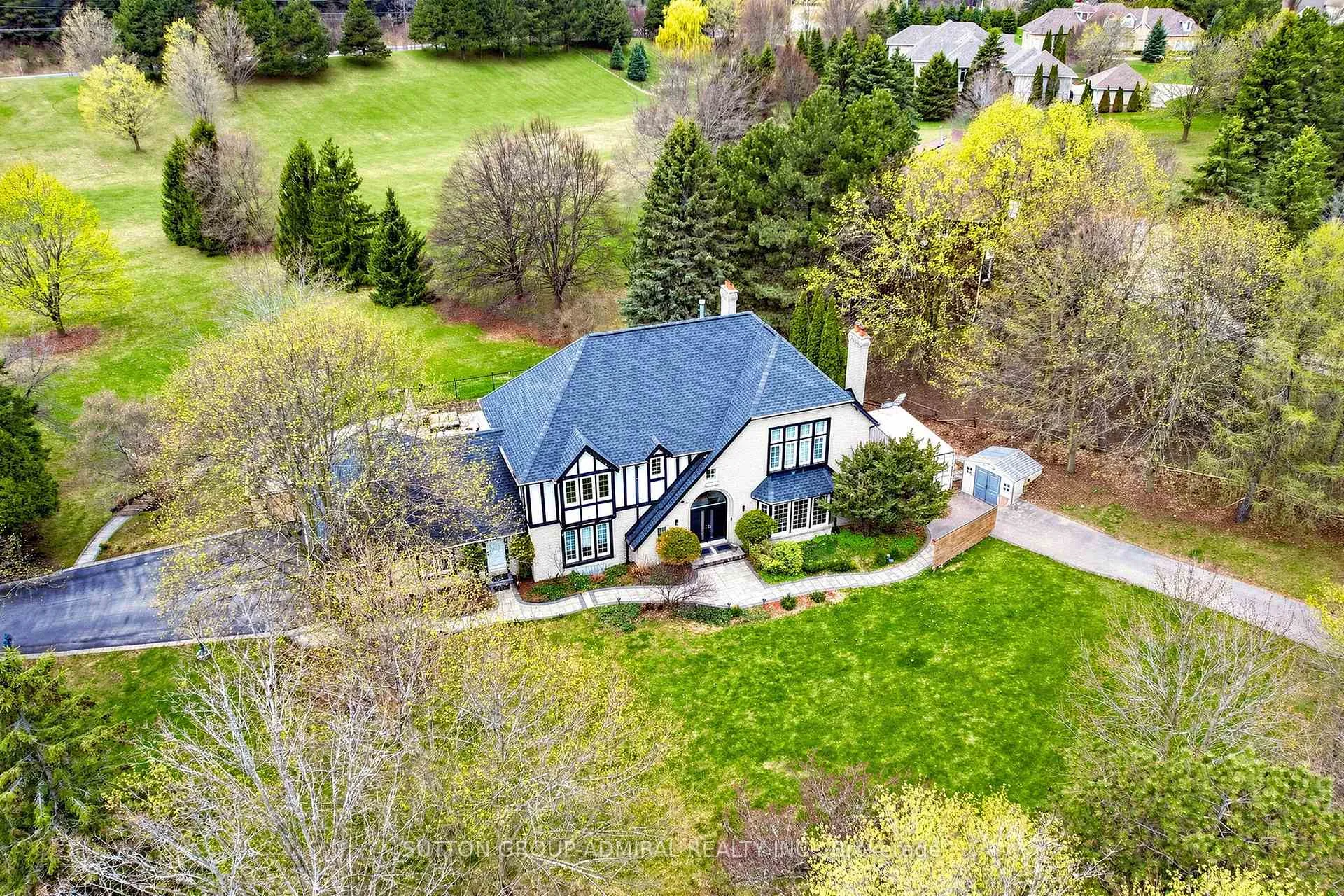 Photo 49 of 2 Gilbert Drive, Aurora, Aurora Estates — HOMEH
