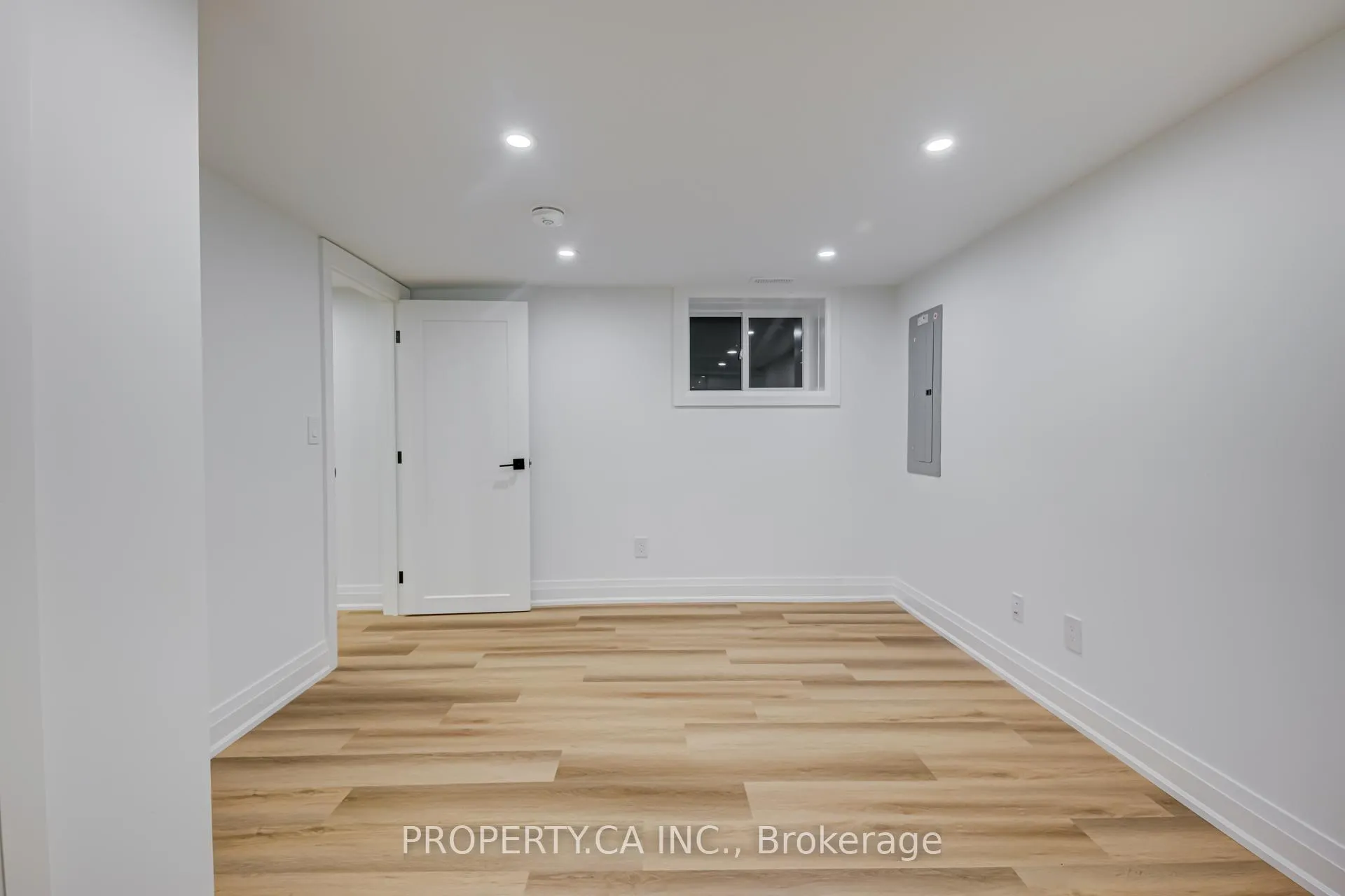 Photo 10 of Unit Lower, 8 First Avenue, Toronto, South Riverdale — HOMEH