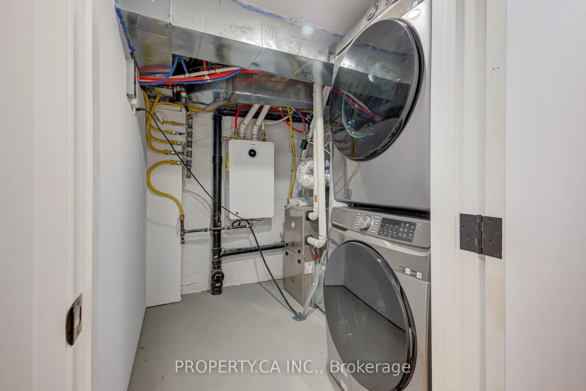 Photo 11 of Unit Lower, 8 First Avenue, Toronto, South Riverdale — HOMEH
