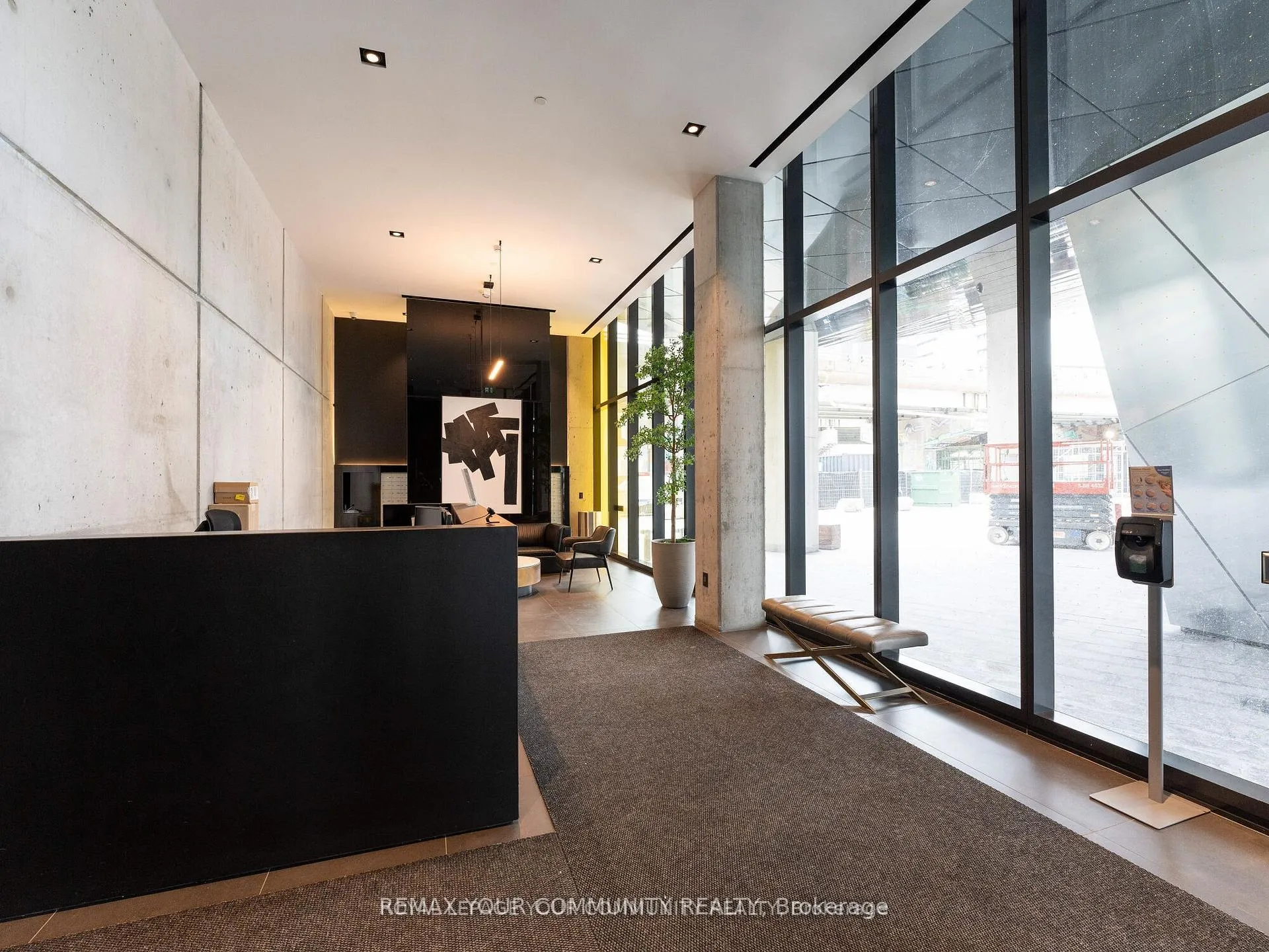 Photo 3 of Unit 1108, 21 Lawren Harris Square, Toronto, Waterfront Communities — HOMEH