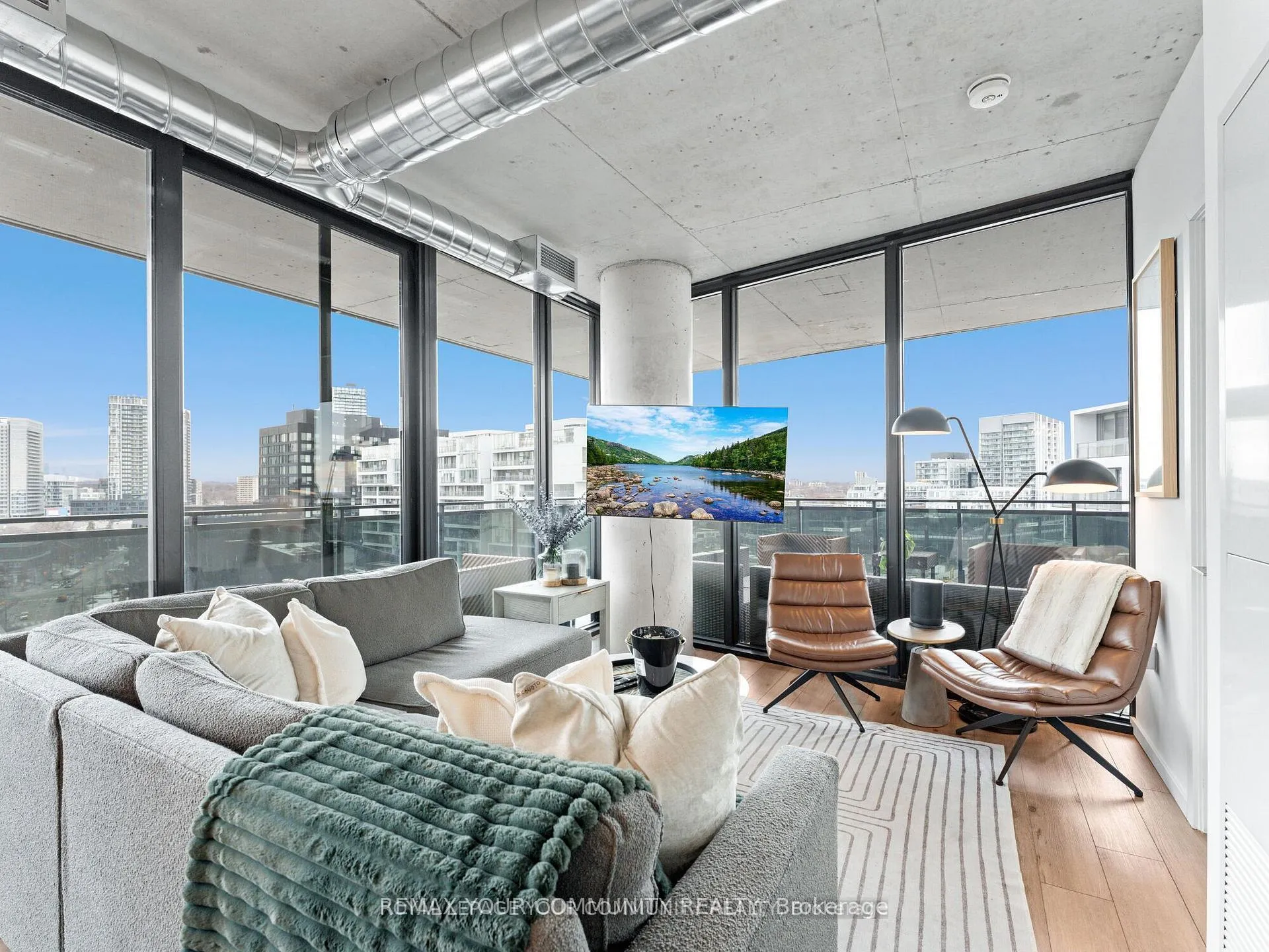 Photo 6 of Unit 1108, 21 Lawren Harris Square, Toronto, Waterfront Communities — HOMEH