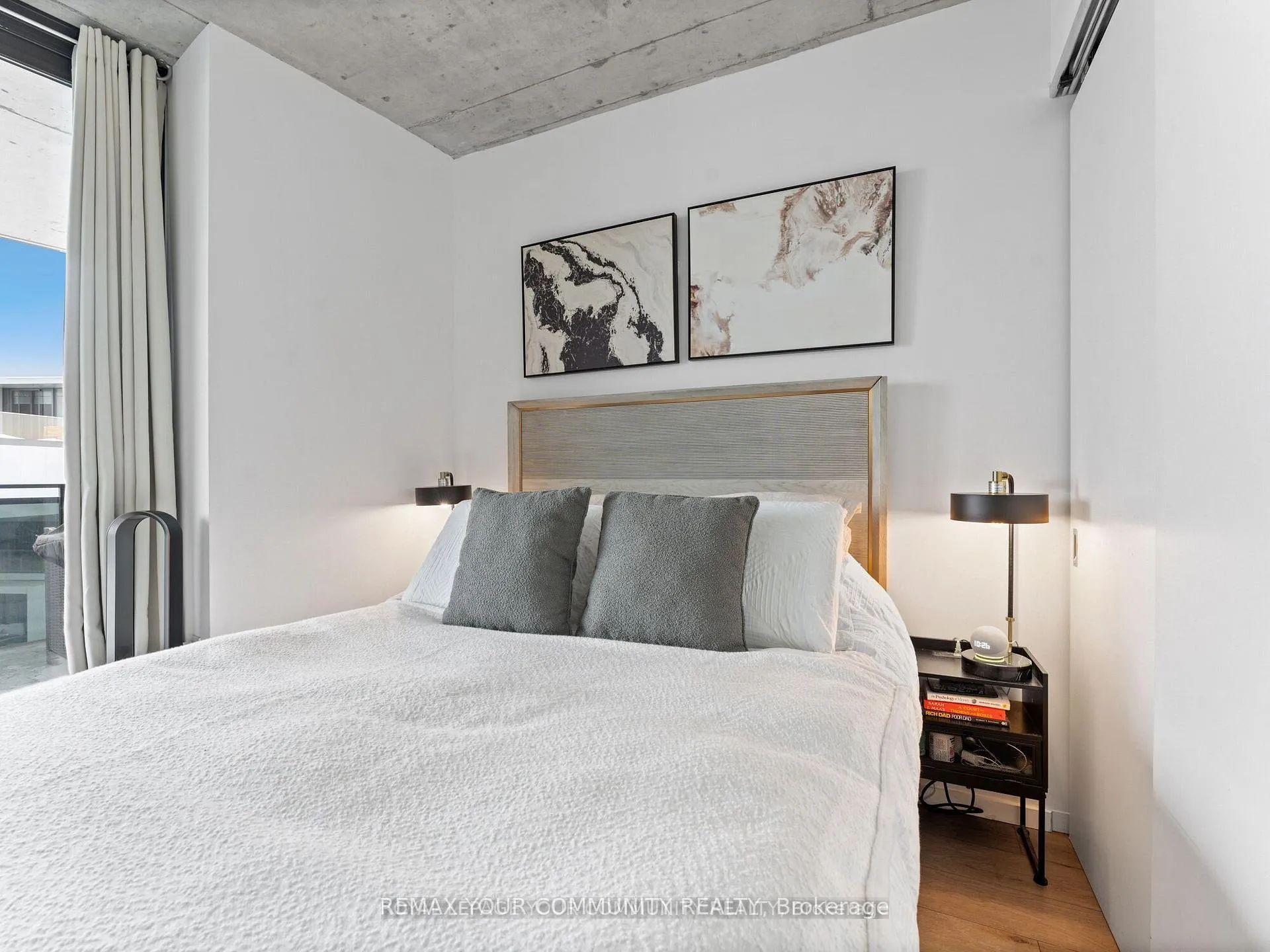 Photo 10 of Unit 1108, 21 Lawren Harris Square, Toronto, Waterfront Communities — HOMEH