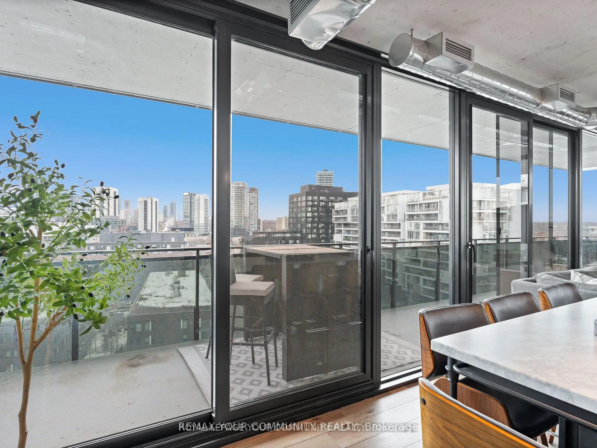 Photo 12 of Unit 1108, 21 Lawren Harris Square, Toronto, Waterfront Communities — HOMEH