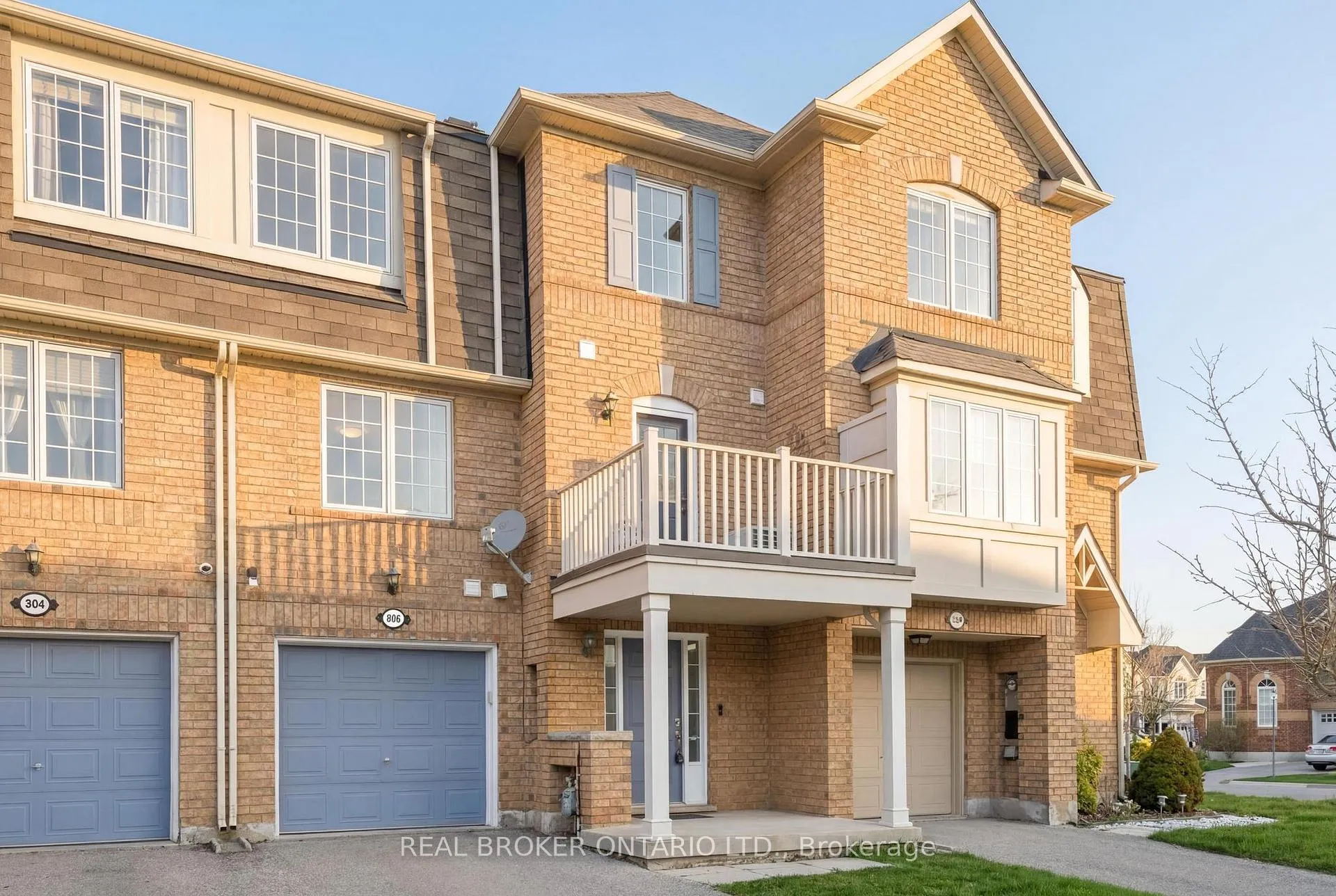 Photo 2 of 806 Shortreed Crescent, Milton, Coates — HOMEH