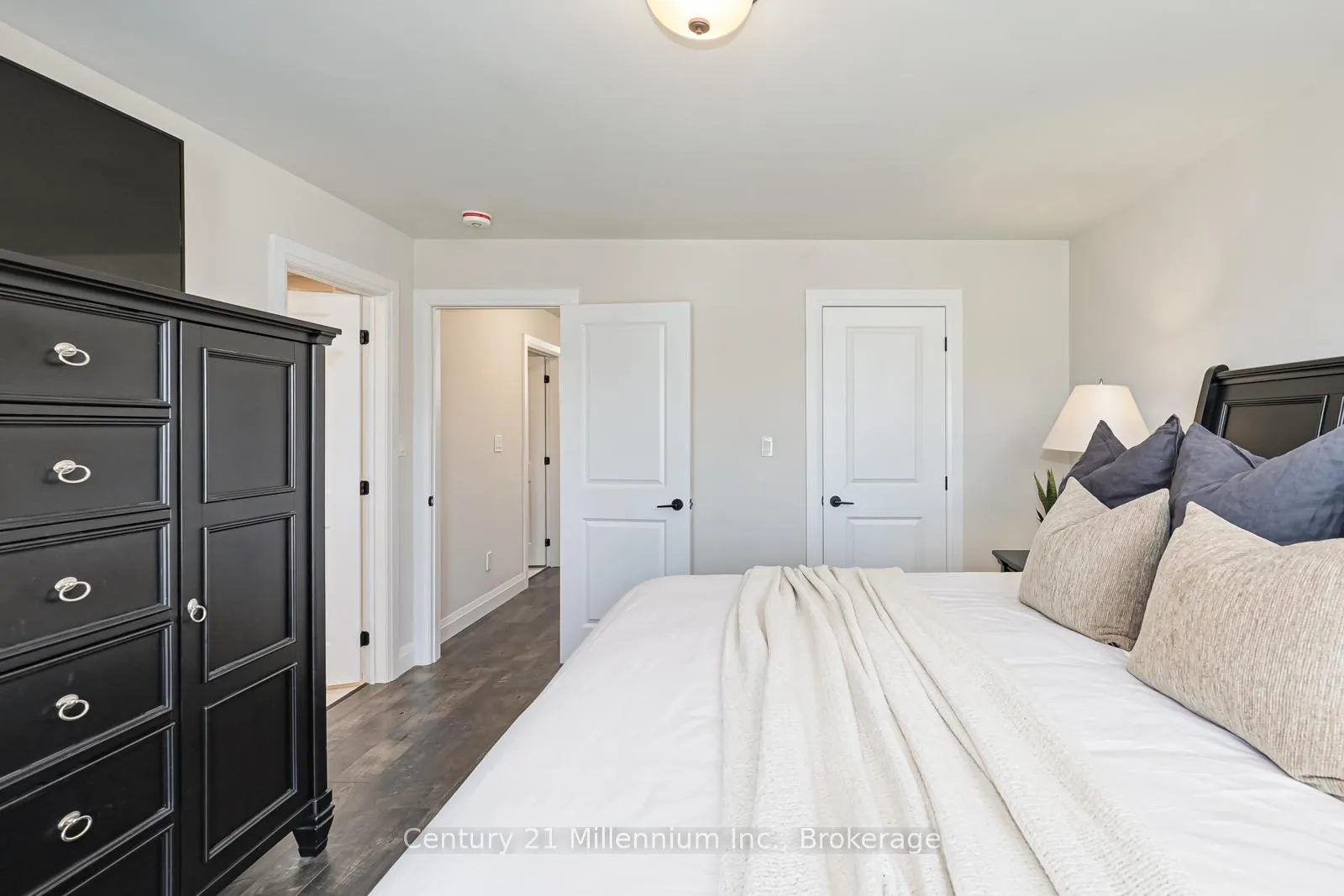 Photo 21 of 168 Yellow Birch Crescent, Blue Mountains — HOMEH