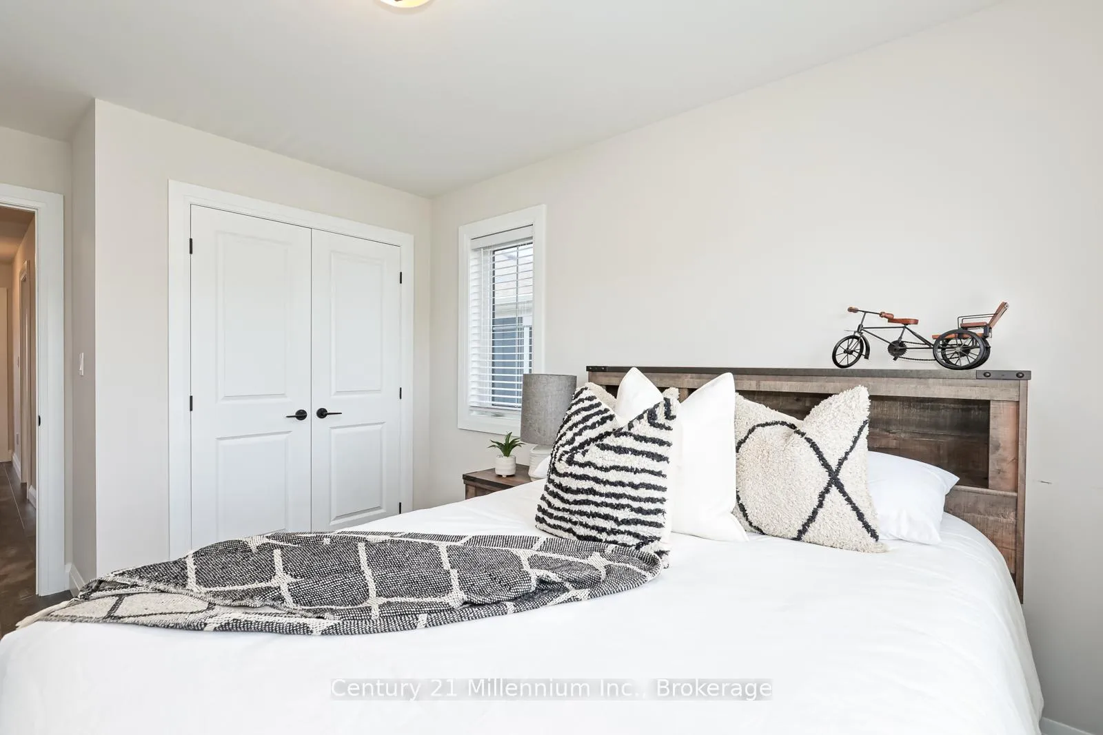 Photo 28 of 168 Yellow Birch Crescent, Blue Mountains — HOMEH