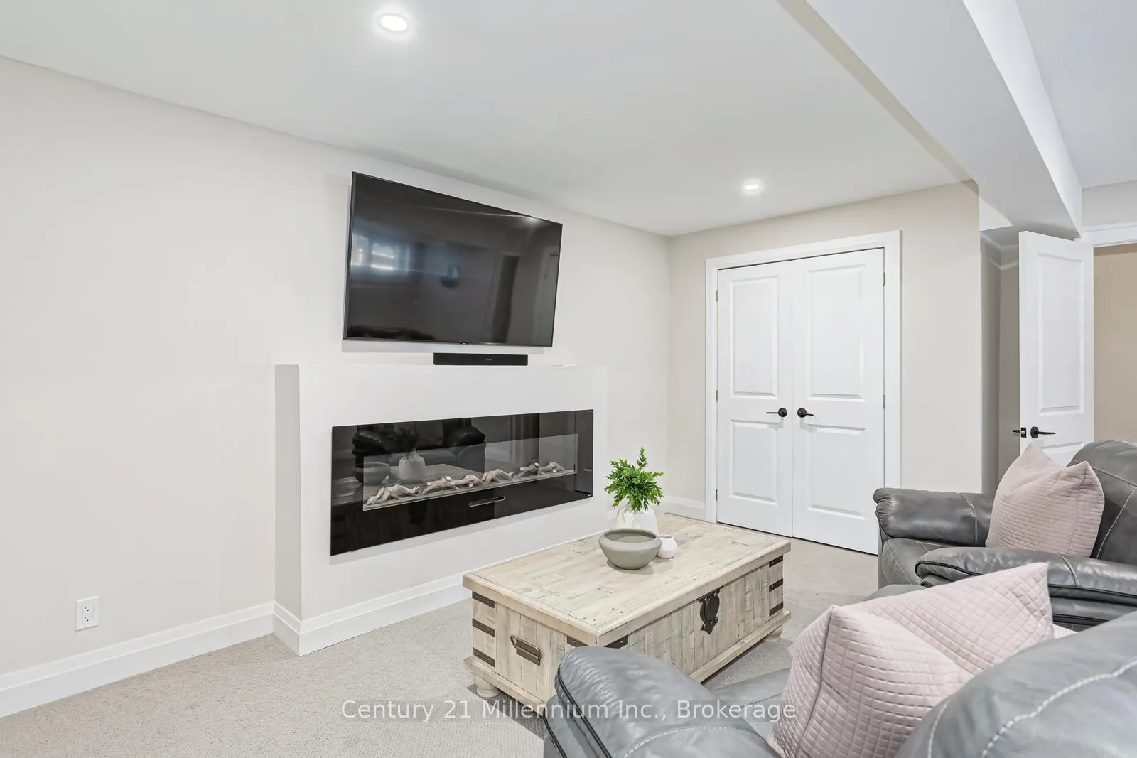 Photo 33 of 168 Yellow Birch Crescent, Blue Mountains — HOMEH