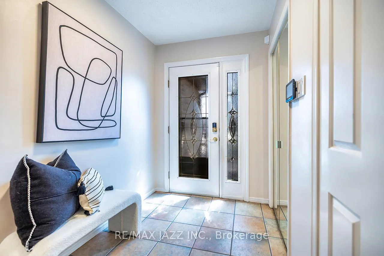 Photo 3 of 1716 Minstrel Manor, Pickering, Amberlea — HOMEH