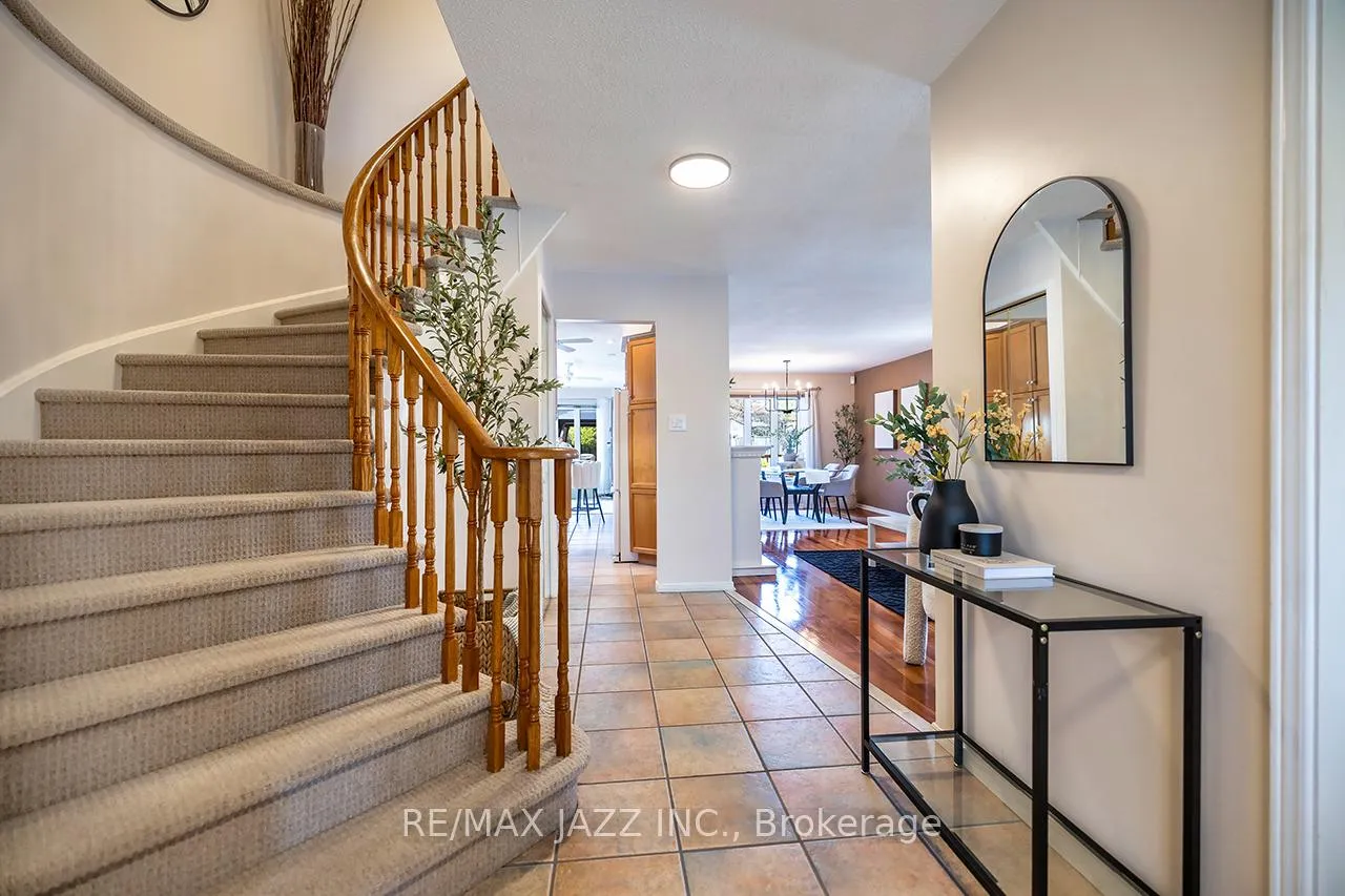 Photo 4 of 1716 Minstrel Manor, Pickering, Amberlea — HOMEH