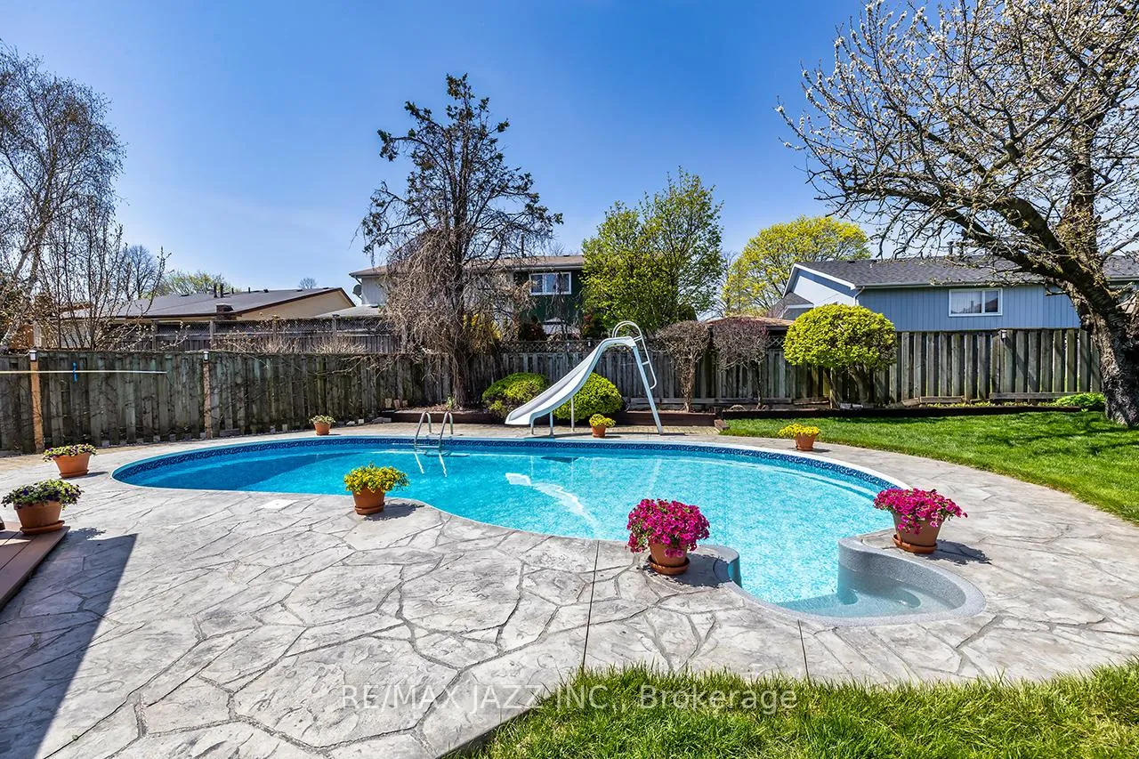 Photo 43 of 1716 Minstrel Manor, Pickering, Amberlea — HOMEH