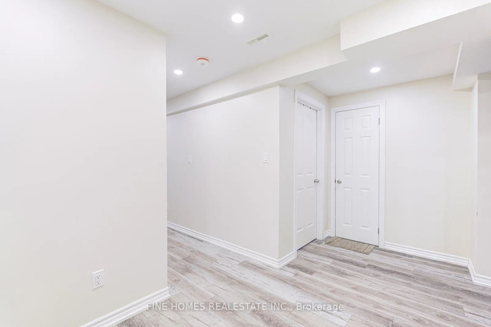 Photo 8 of Unit Lower, 26 Rockwood Crescent, Vaughan, Beverley Glen — HOMEH