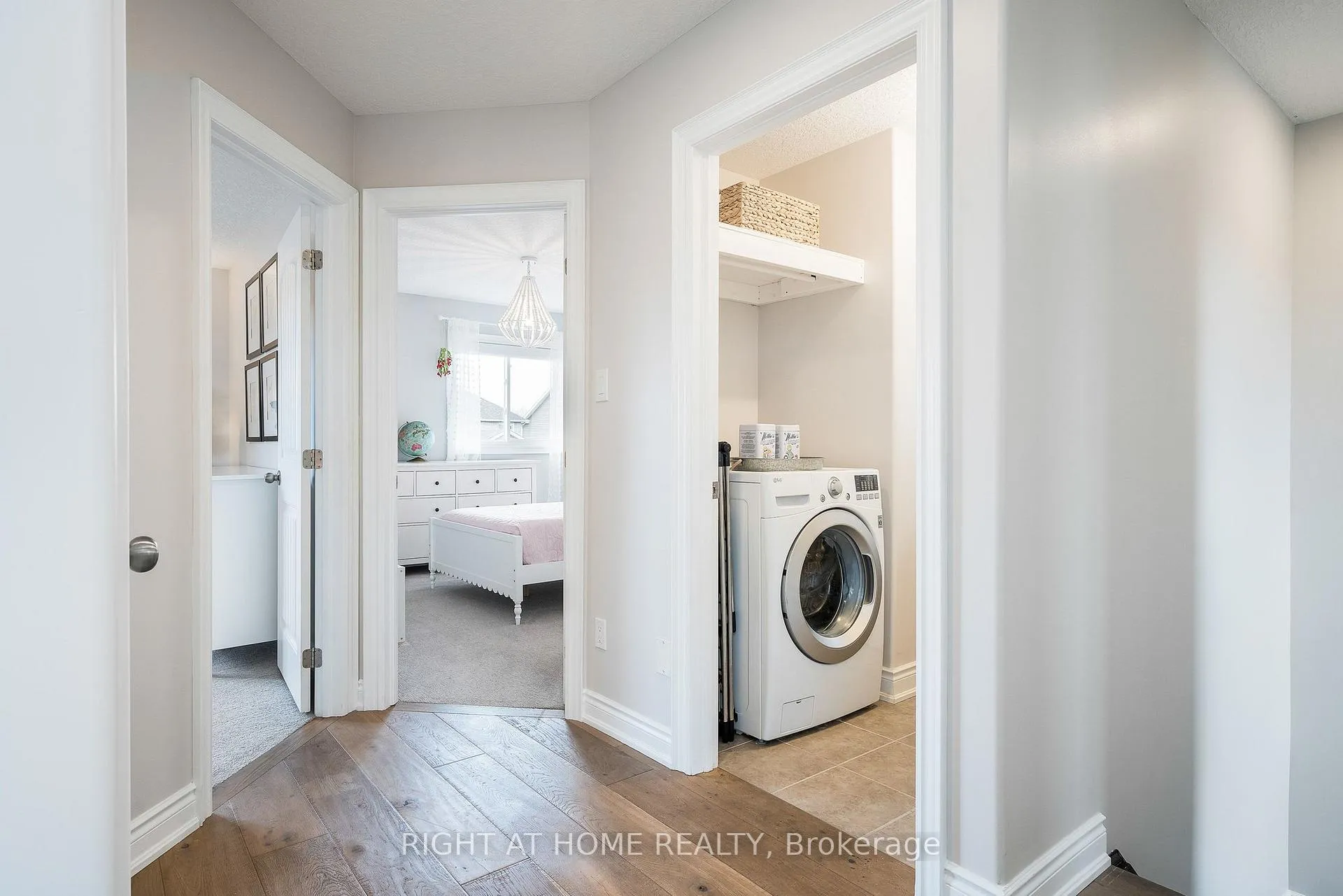 Photo 23 of 98 Garbutt Crescent, Collingwood — HOMEH